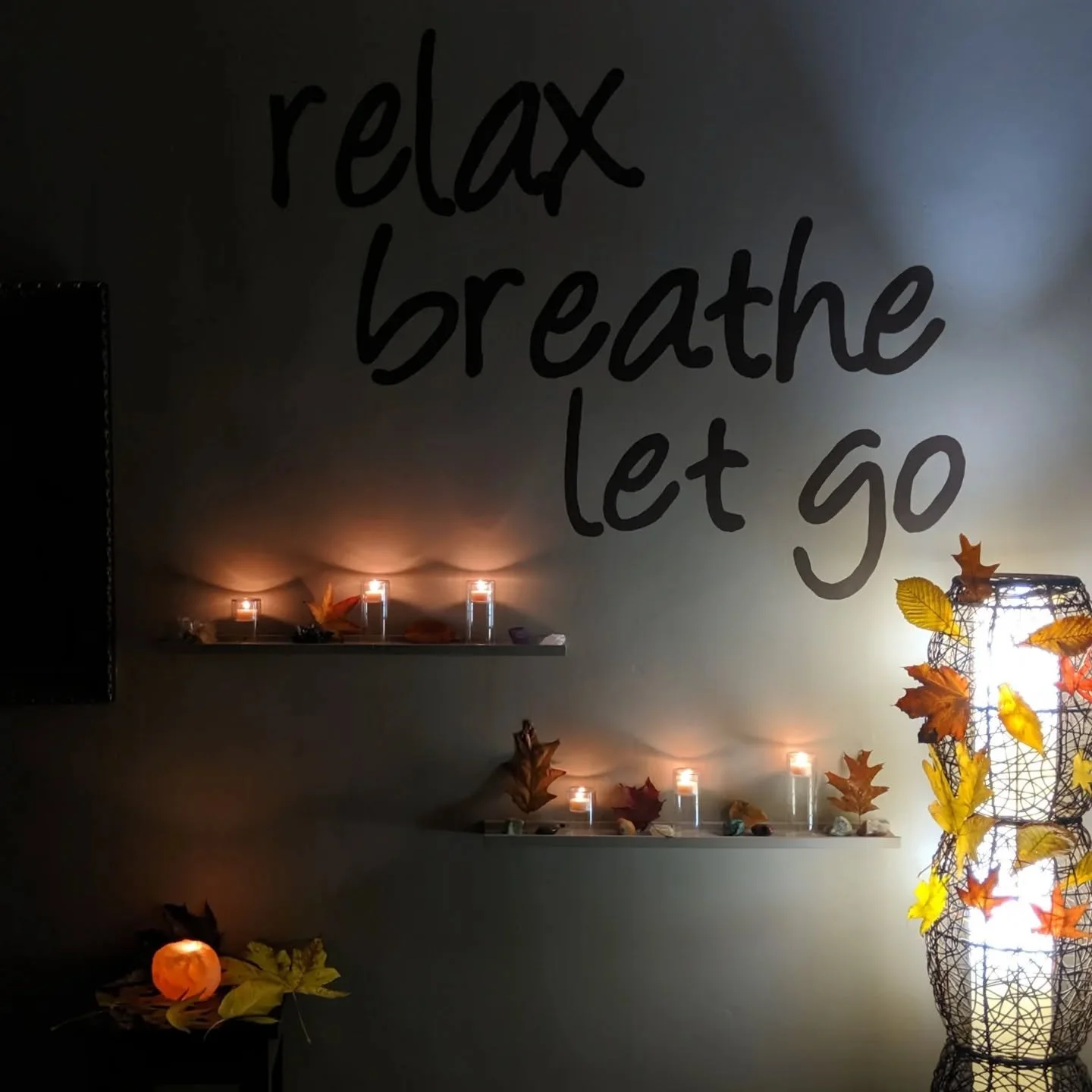 It's my favourite season!  Relax, breathe, and let go at Breathing Space Bodywork. You'll feel cozy and cared for! 

Imagine: Integrative bodywork, on a heated massage table, in a dark room, hot towels on your feet, candles burning, aromatherapy in t