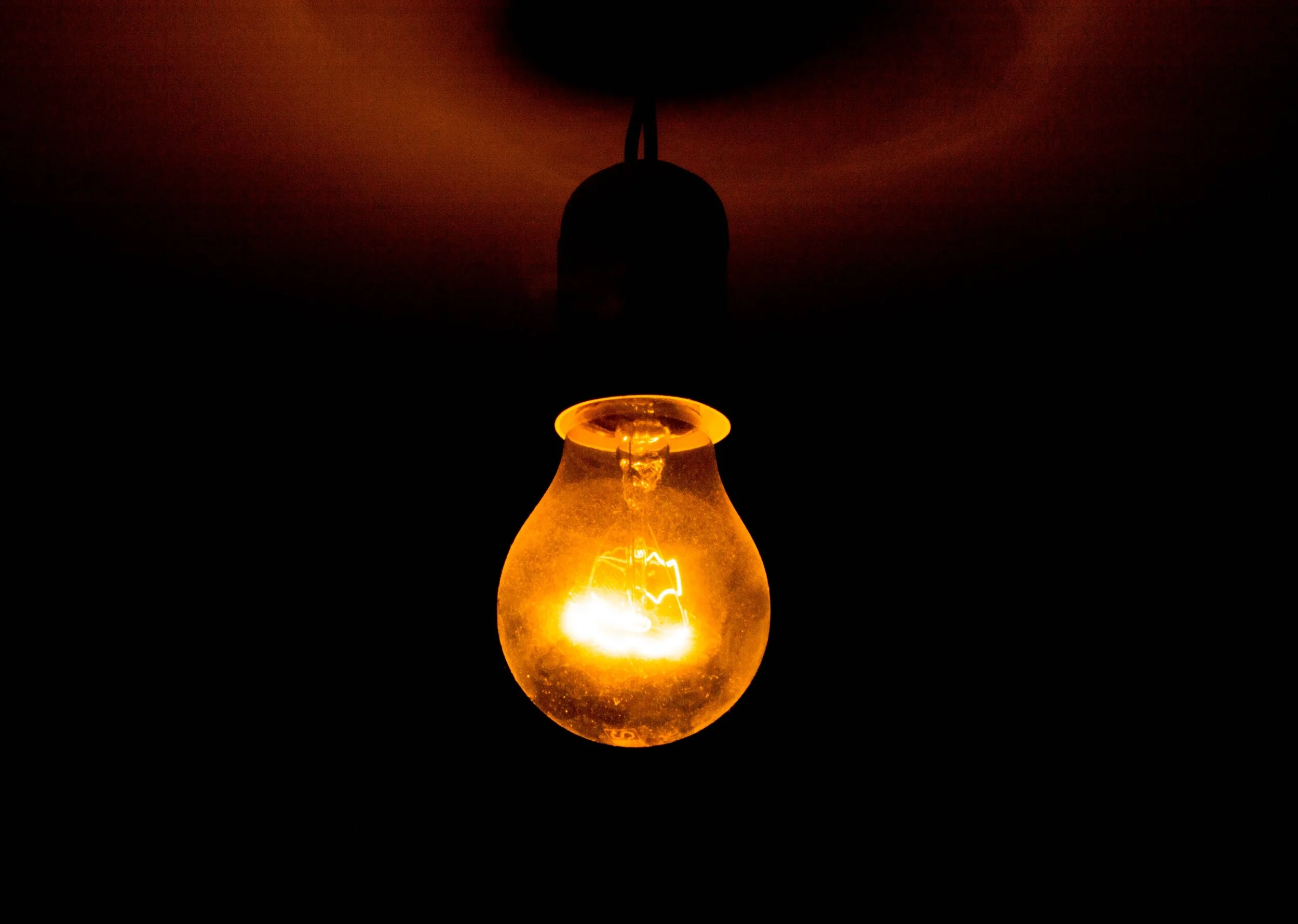 light-bulb-931979.jpg