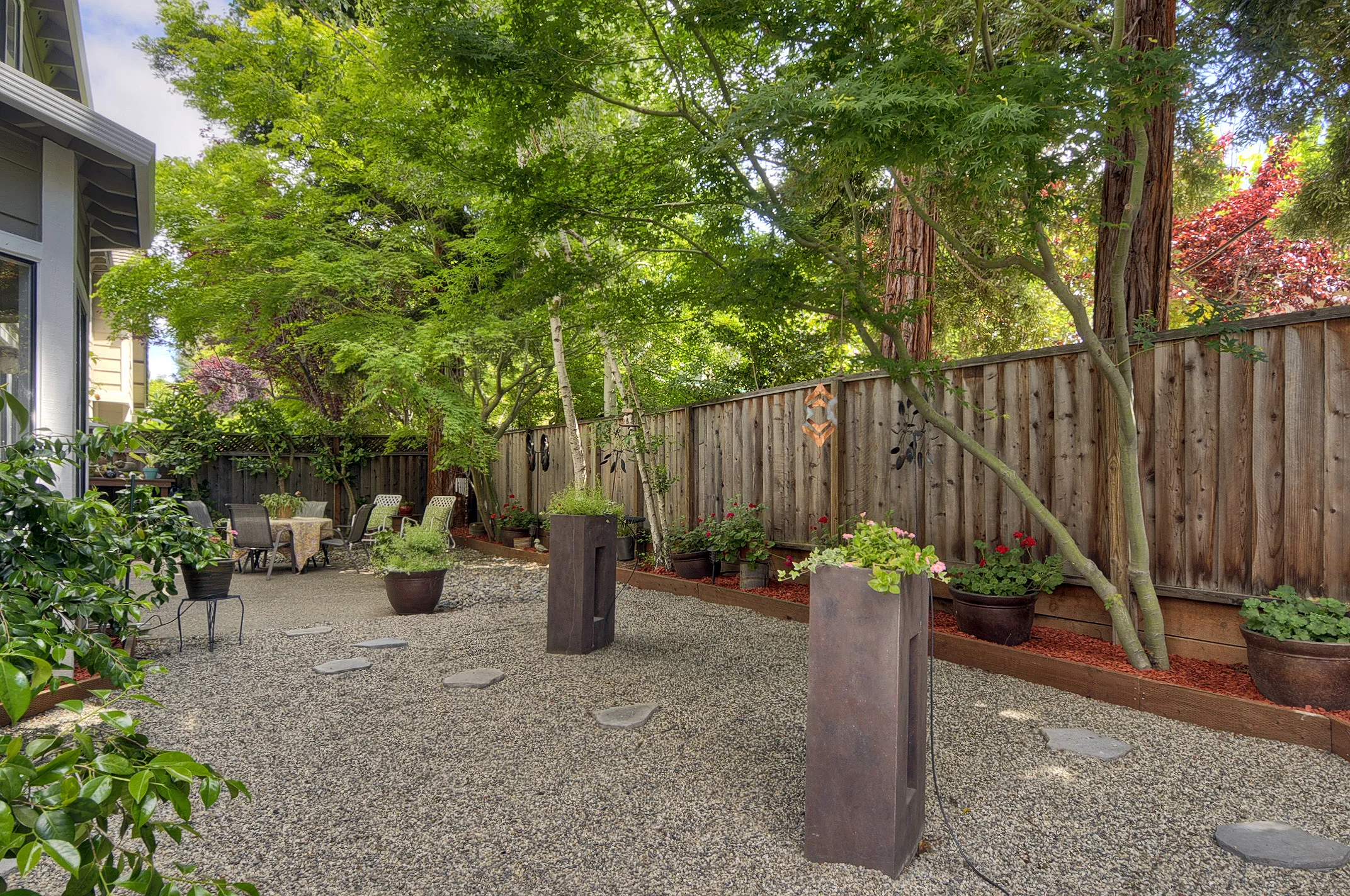 Just Listed in Hampton Oaks Open Sun 5/14 2-4pm