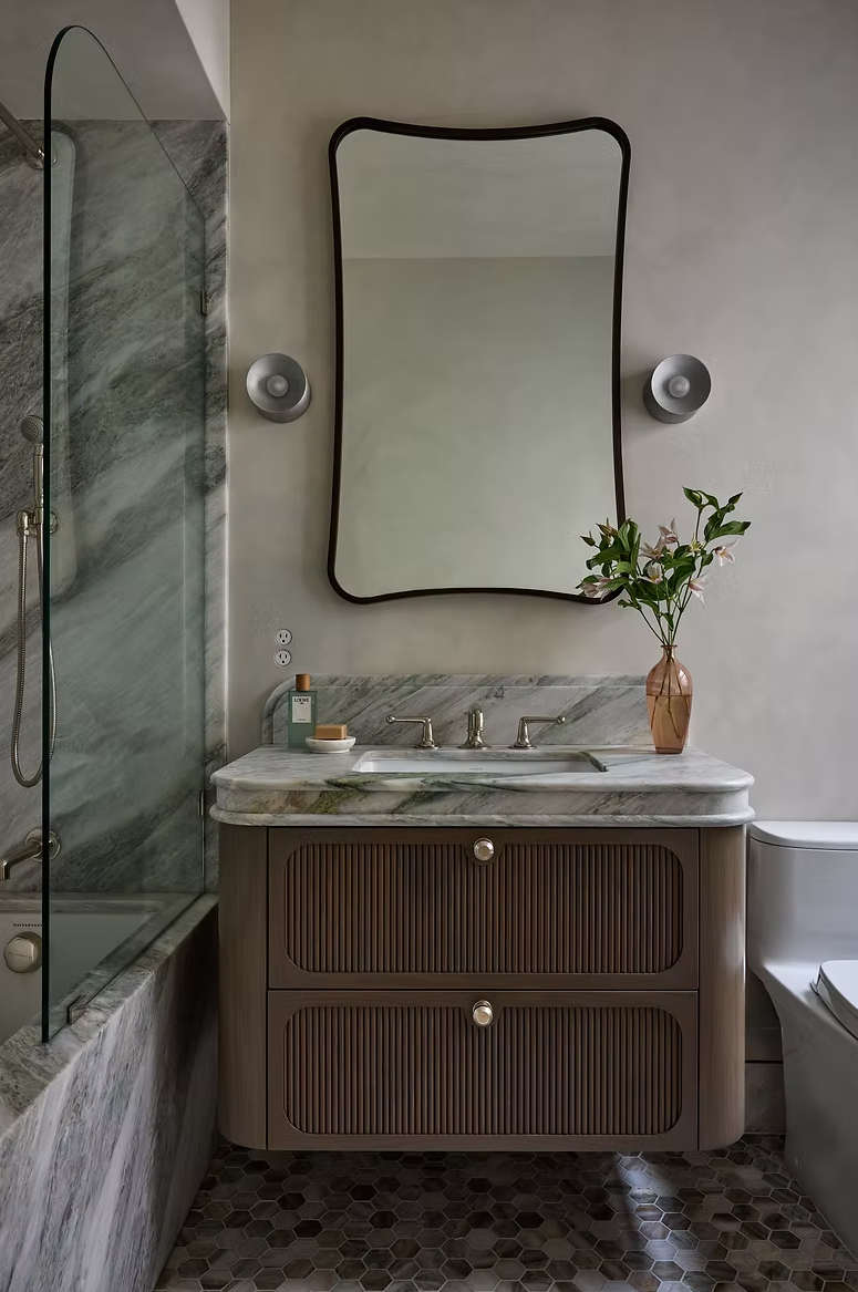 UES_guest vanity.png