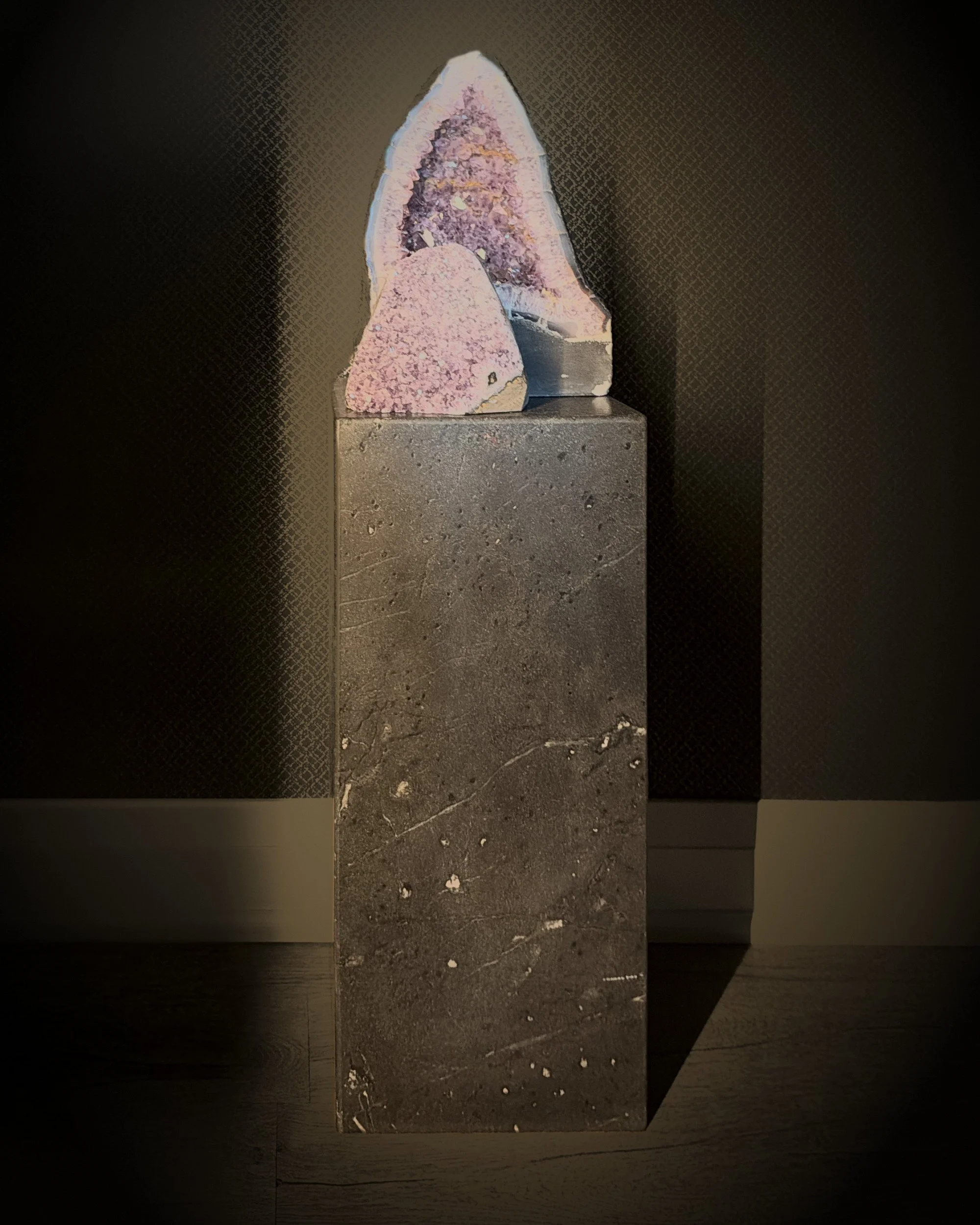 pedestal_v3_front_4x5.jpg