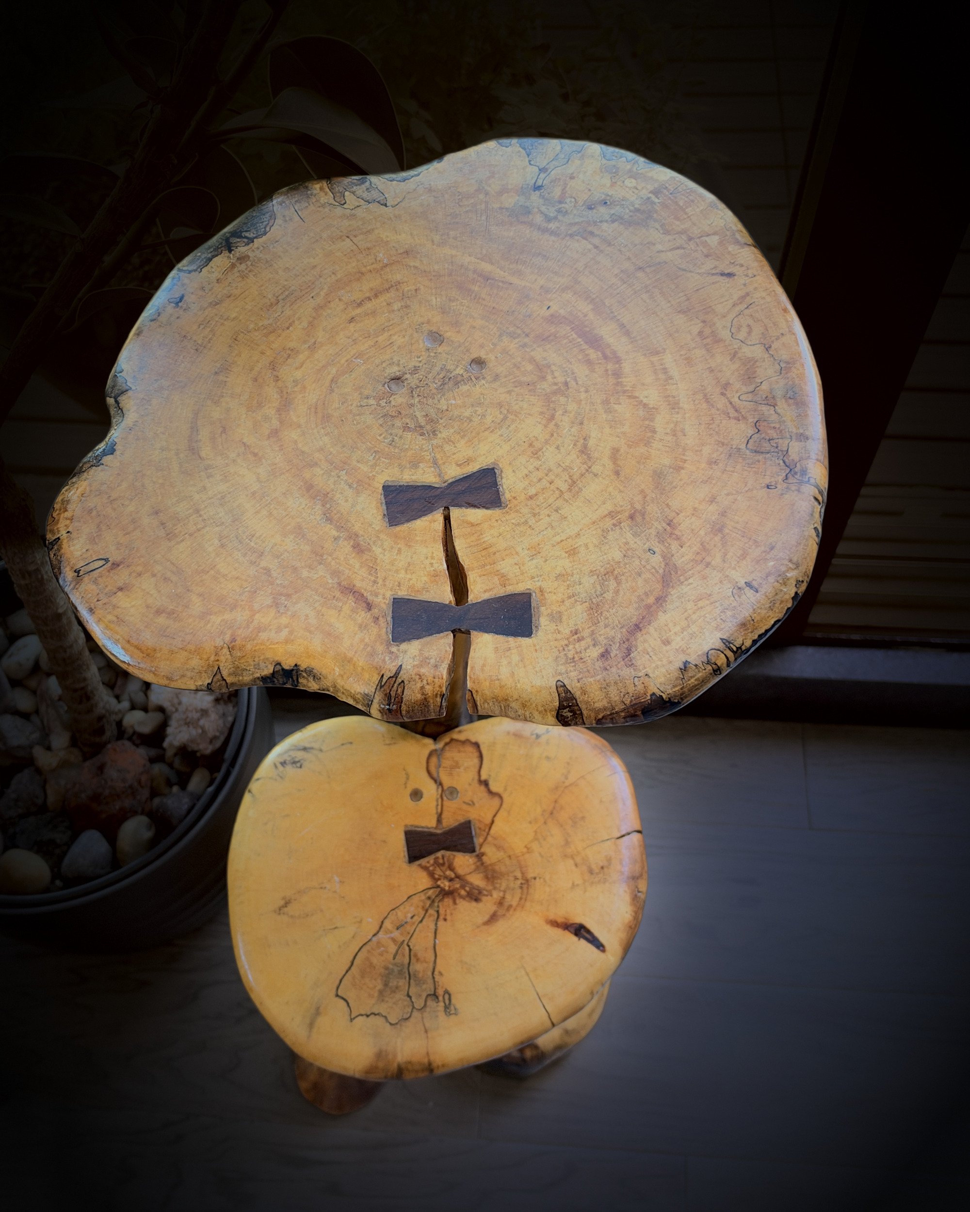 sidetable_top_4x5.jpg