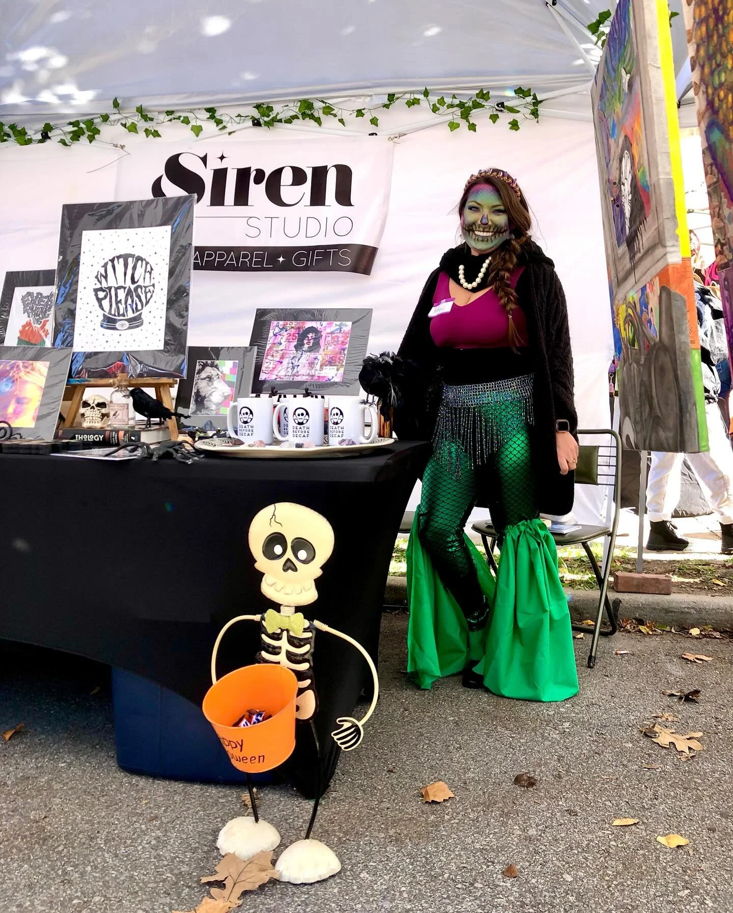 It&rsquo;s almost first Friday!! Come out and join the fun! I&rsquo;ll be at the usual spot on 19th with @artgardenkc Can&rsquo;t wait!!! 🤩🎨🎶😎