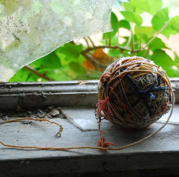 Ball of Twine, Kitchen Window