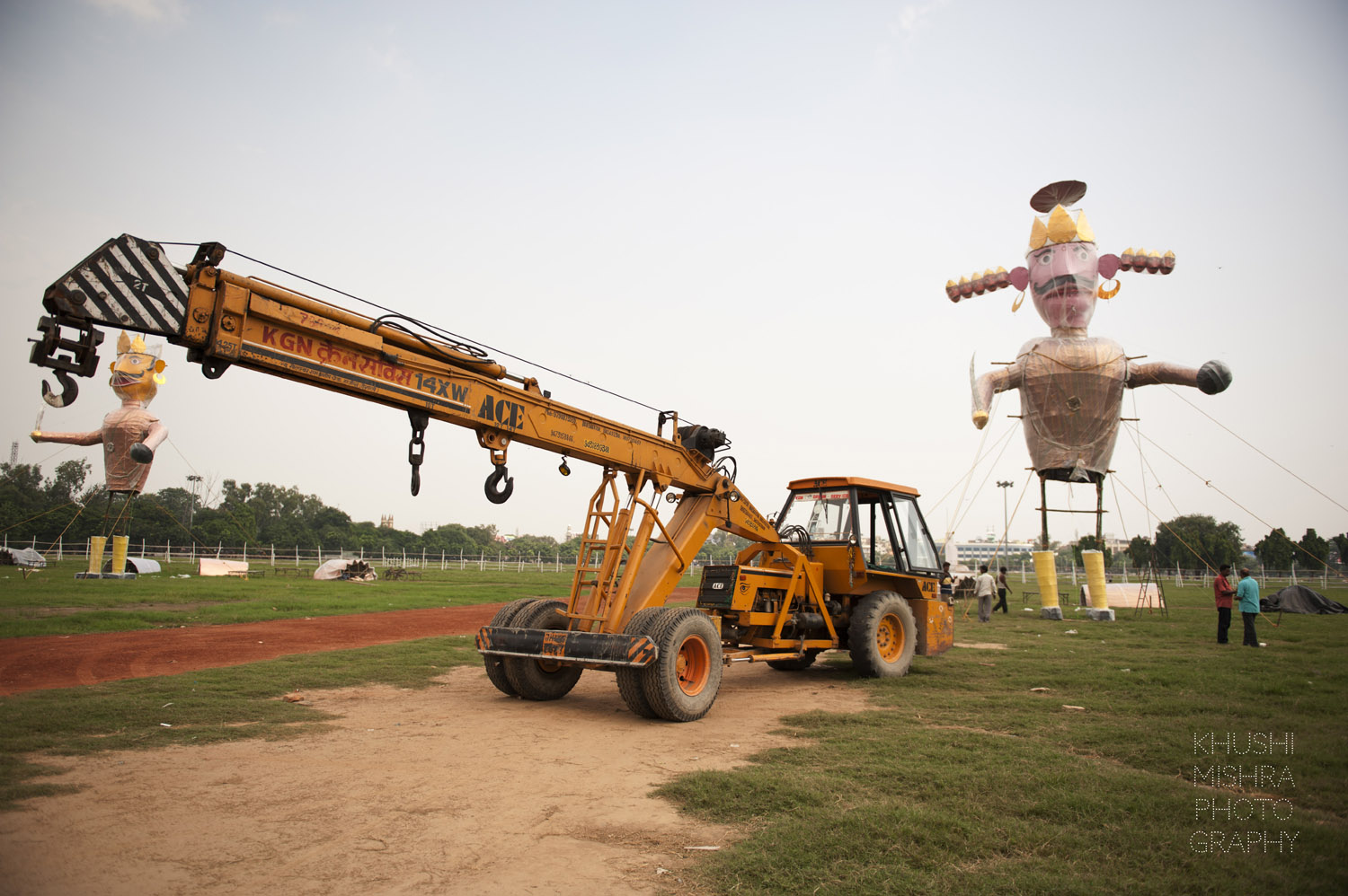 Constructing Raavan.jpg