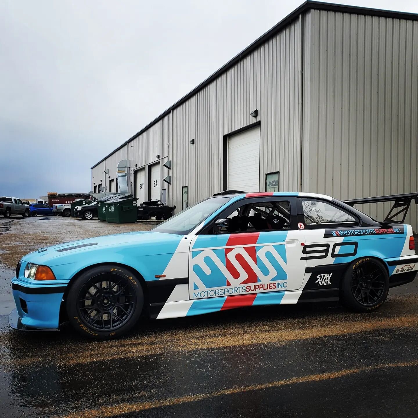 Awesome wrap for @motorsports_supplies_inc 
Design by @projectx60 

#vinylwrap #campvinyl #racing #yeg #leduc