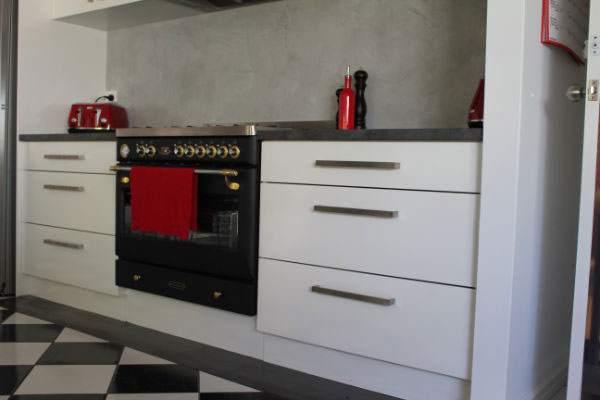 Venetian plaster splash back