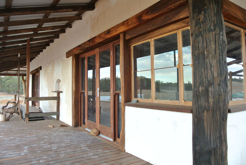 Straw bale lime render