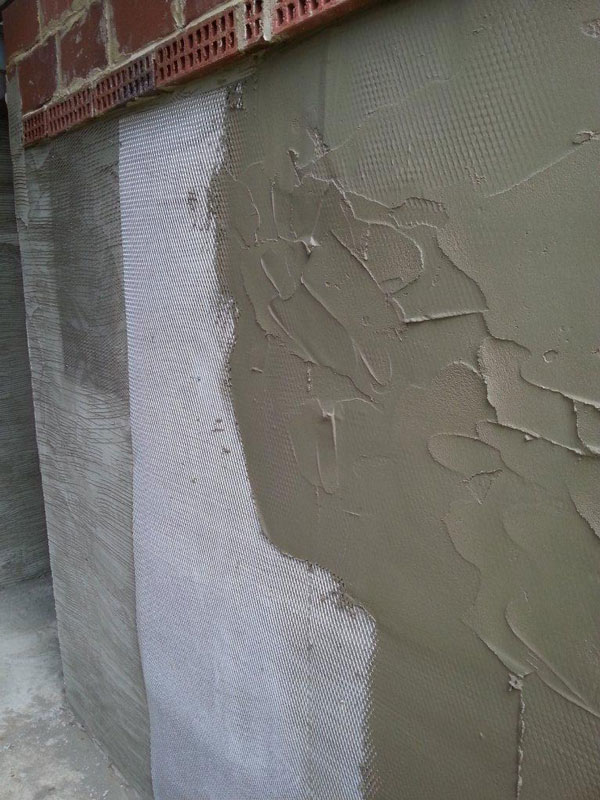 Mesh in render to, strengthen render against cracking walls, needs to exceed 60mm