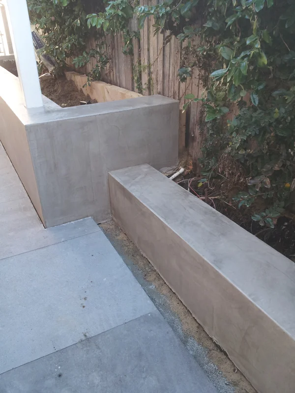 Venetian plaster garden wall