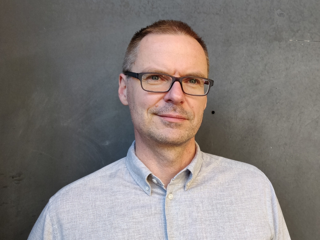 TAPIO PELTONEN