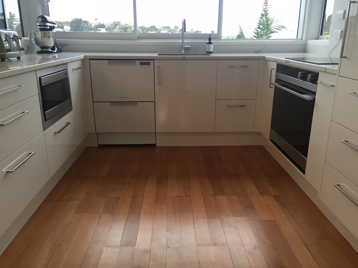 A third of kiwis surveyed say they prefer the U-shaped kitchen