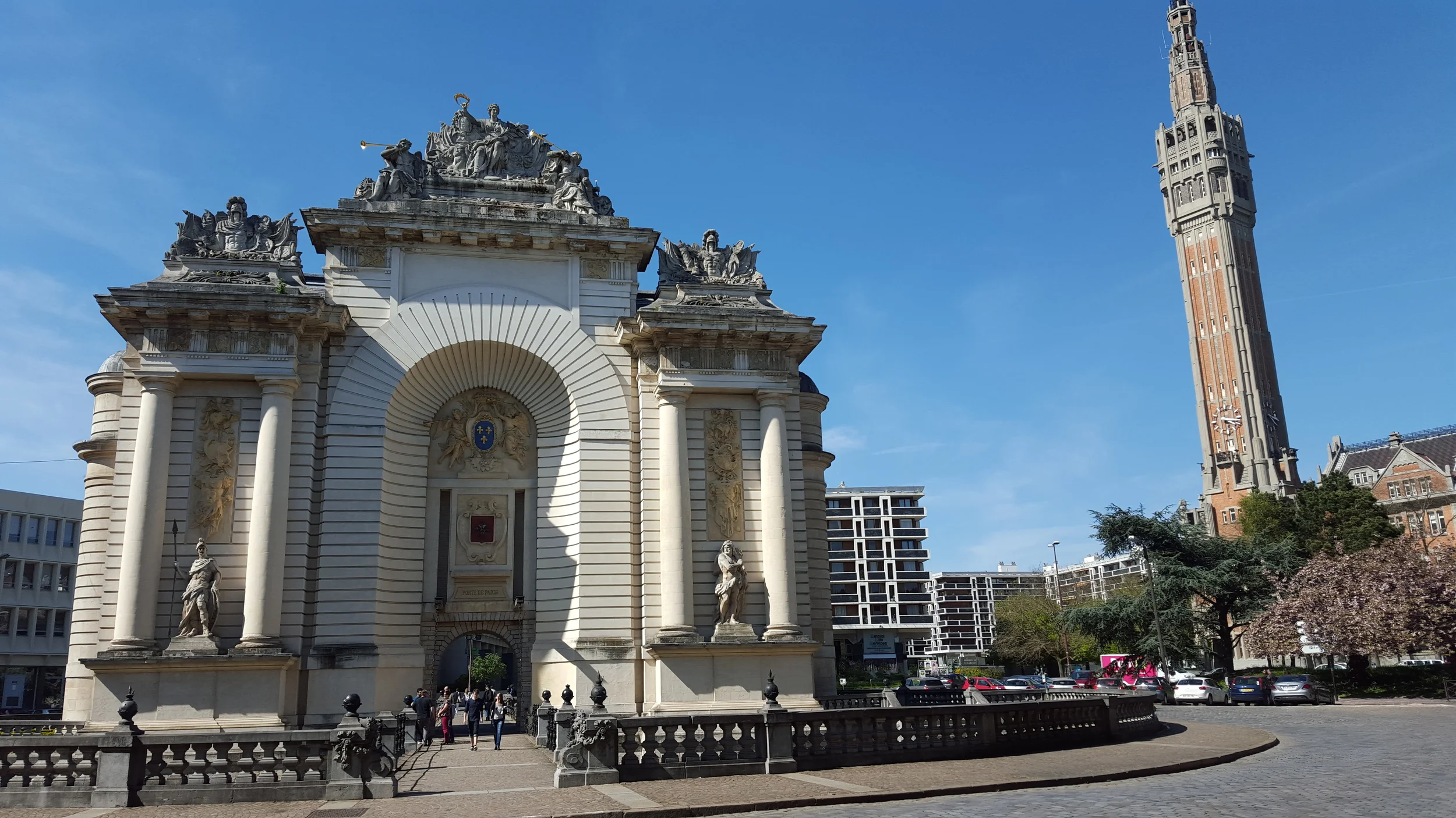 The Porte de Paris in Lille was erected in the 17th Century to honour Louis XIV's capture of the city