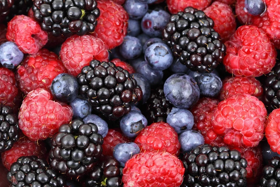 Thermochromic crystals may provide a non-invasive method of determining whether foods have been exposed to destructive temperatures.
