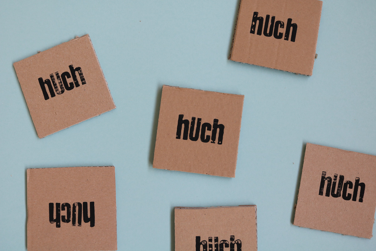 huch Handgestempelt / ca. 9 x 9 cm 10 EUR