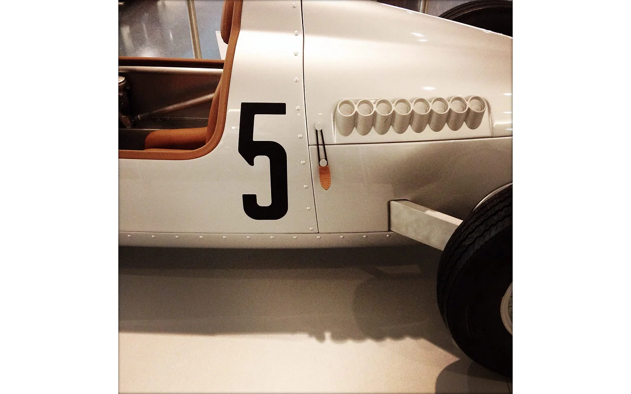 5_web_pedal_car_800.jpg