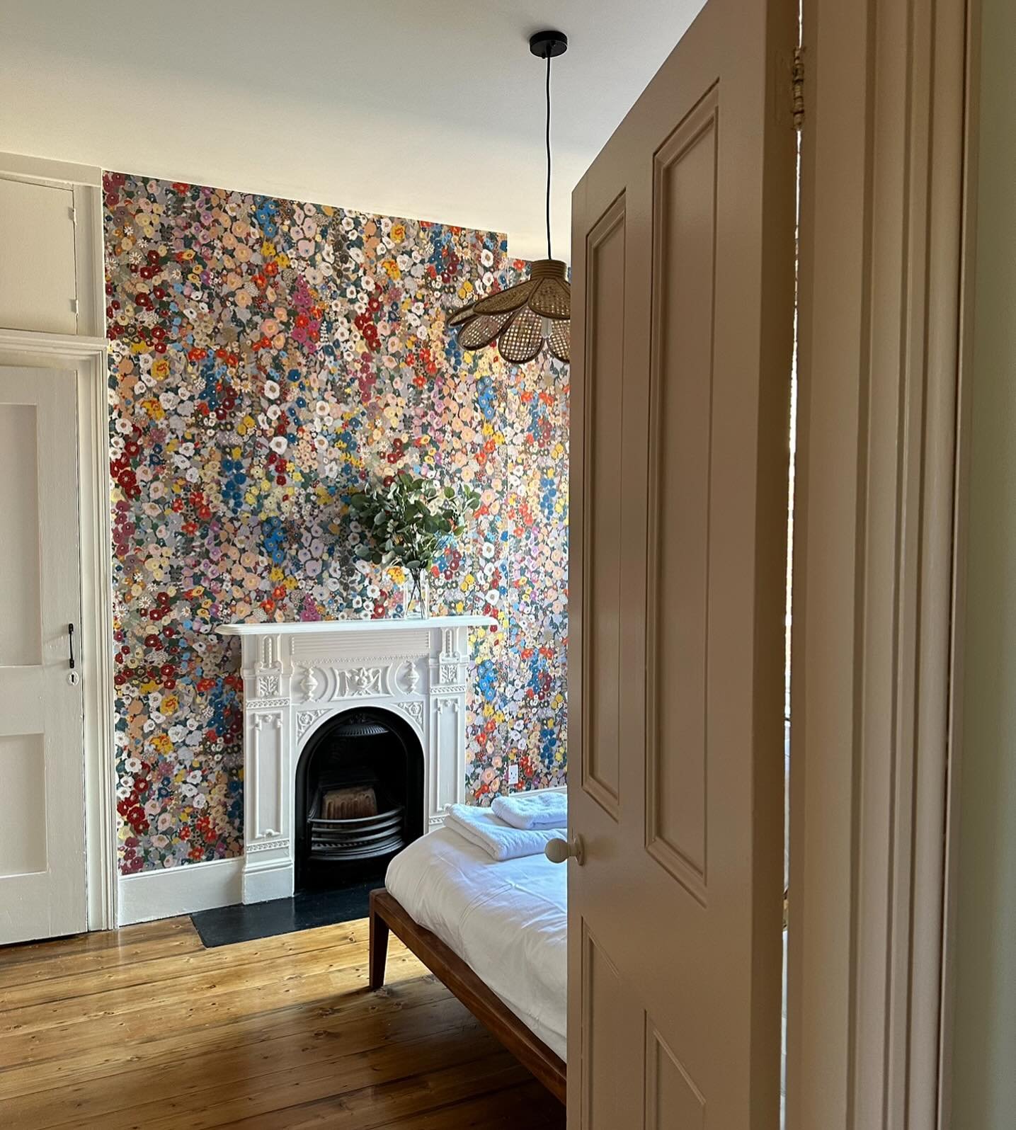 BEDROOM &bull; We wanted to create maximum impact in this room @thenedsouthwold so we&rsquo;ve gone for the full wrap with the wallpaper with the gorgeous @houseofhackney design.
.
#interiors #interiordesign #wallpaper #wallpaperdesigns #victorian #s