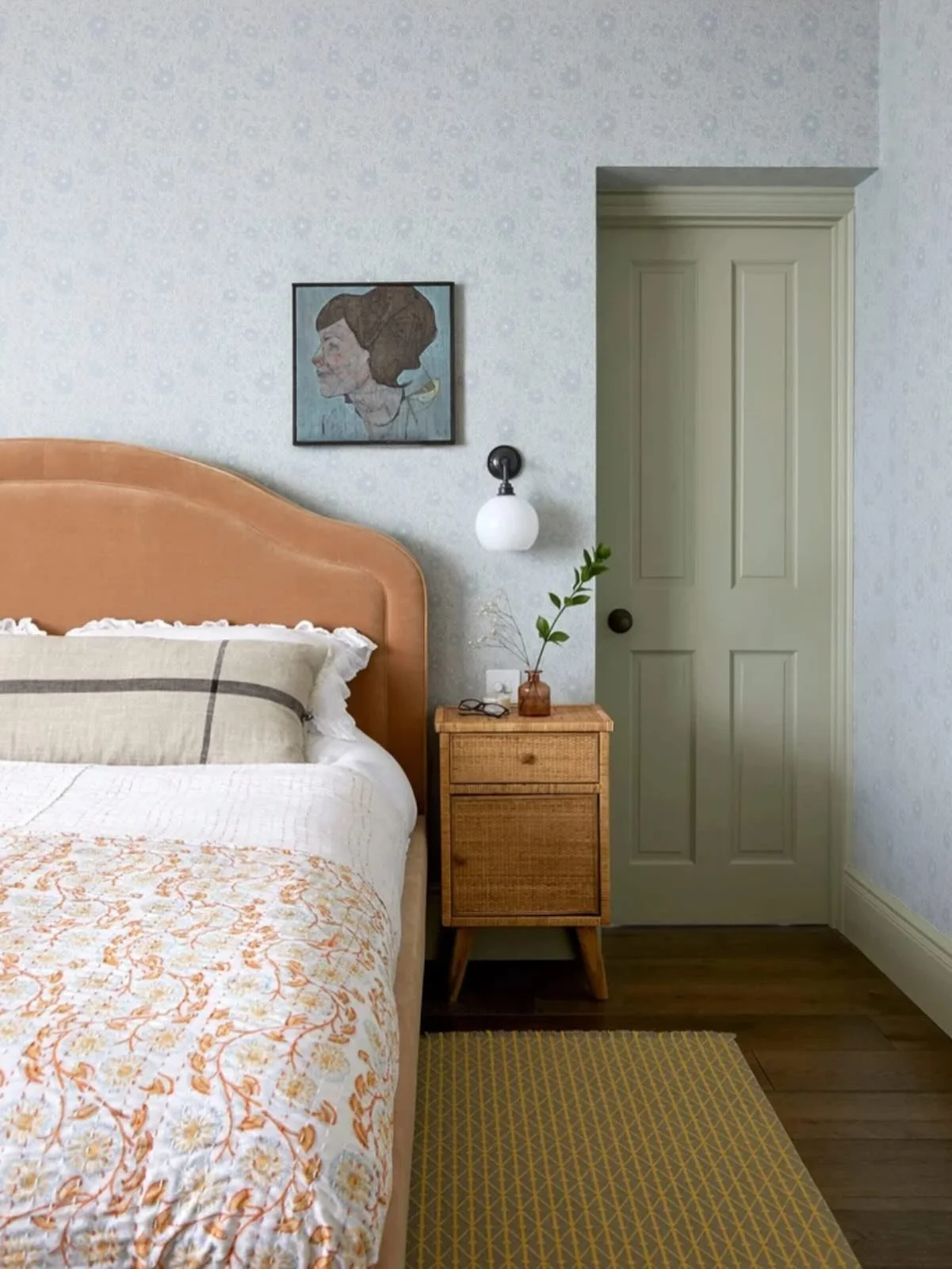 HEADBOARDS &bull; thank you to @kbbmagazine @luxfordinteriors for featuring one of my bedroom designs in their September issue. It got me thinking about all things &lsquo;headboard&rsquo;&hellip; wavy, upholstered, fluted, rattan&hellip;. So many dif