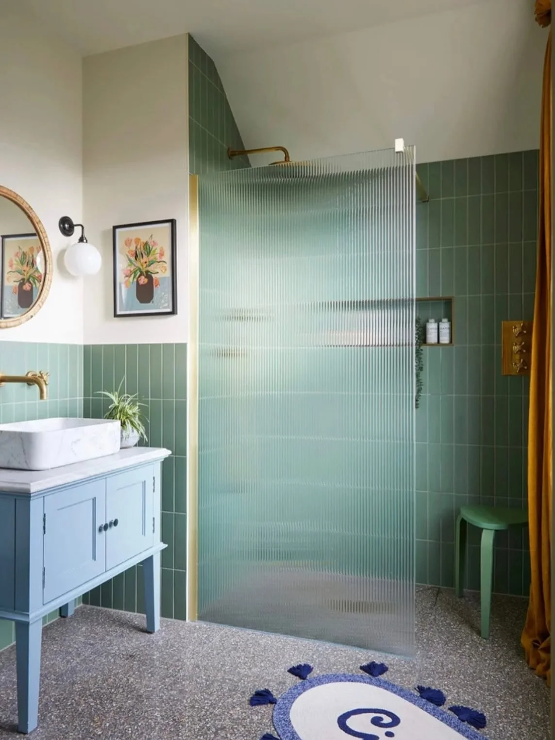 SHOWERS &bull; when designing a bathroom it&rsquo;s great if you&rsquo;ve got enough room to accommodate a separate walk-in shower. Some may be fully cocooned with walls or others with fluted glass or patterned shower curtain. Whatever takes your fan
