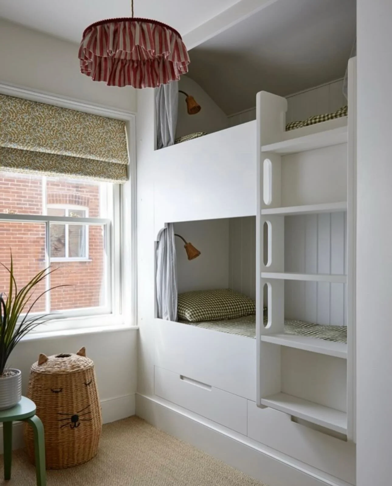 KIDS BEDROOMS &bull; around this time of year 🎄🎅🏻it&rsquo;s quite handy if you&rsquo;ve got a few spaces that could house extra guests&hellip;.. burrow down in the bunk beds, hideout in the treehouse bunk, or maybe curl up in a hanging tent&hellip