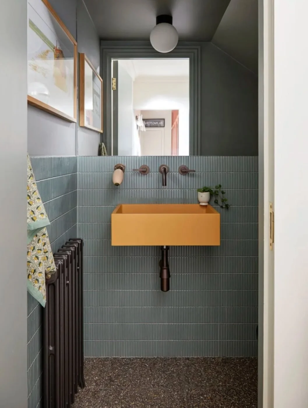 CLOAKROOMS &bull; a great opportunity to add a little colour, a specially selected floor, bespoke joinery and carefully chosen fixtures and fittings.

#cloakroom #toilet #smallrooms