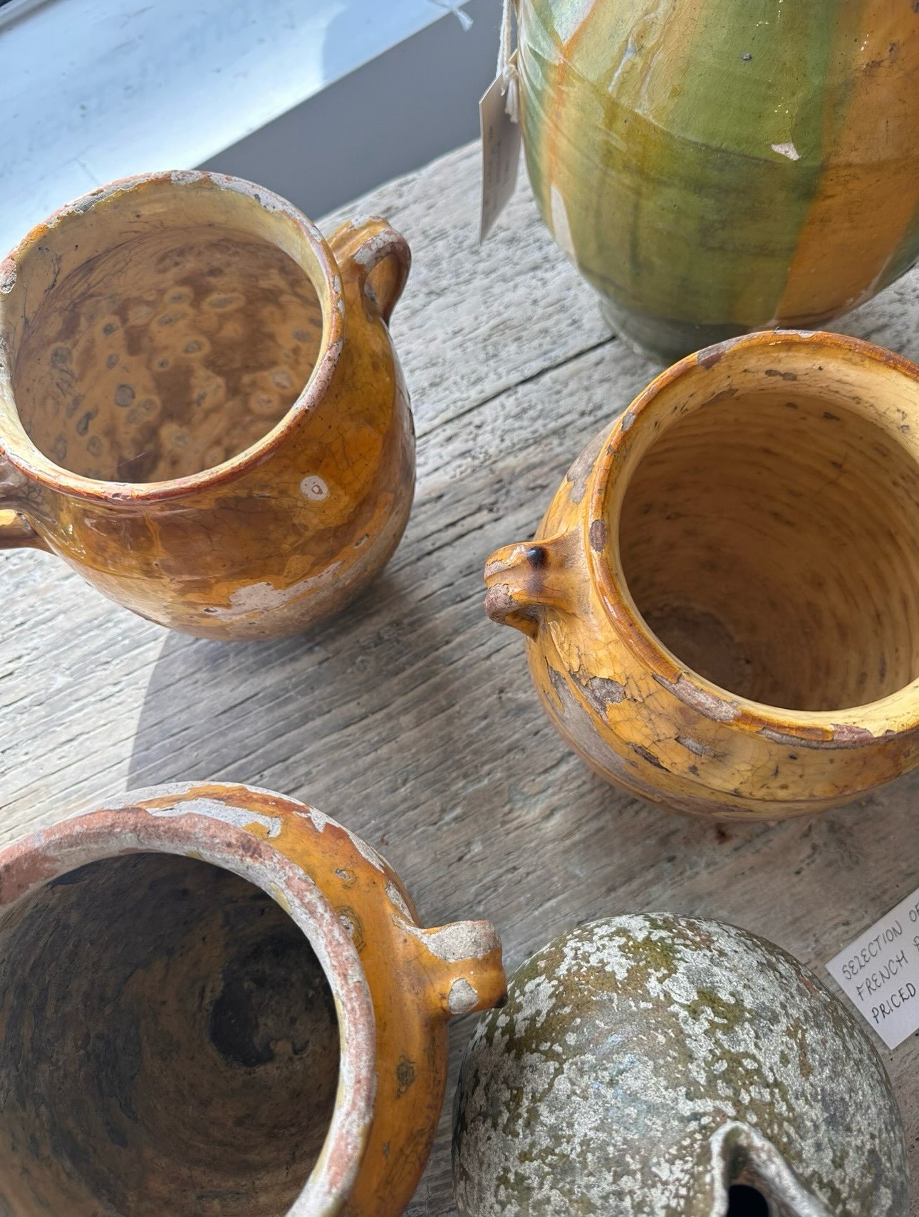 VINTAGE &bull; another fab sourcing session at the weekend trying to pick out some gems and embracing the imperfections 
#market #imperfections #vintage