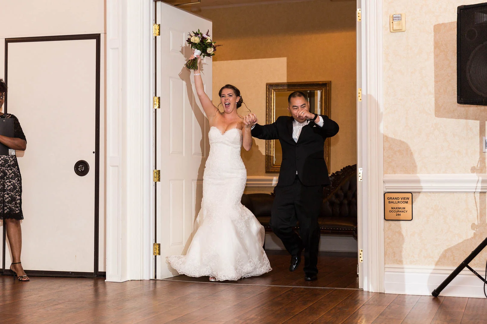 Crystal-Ballroom-Sunset-Harbor-Adam-Szarmack-Wedding-Photographer-57.jpg