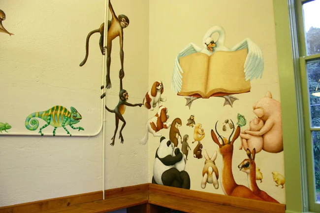 mural sm.jpg