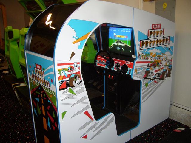 Pole Position Cock Pit machine (Image courtesy of ArcadeCrusade.com