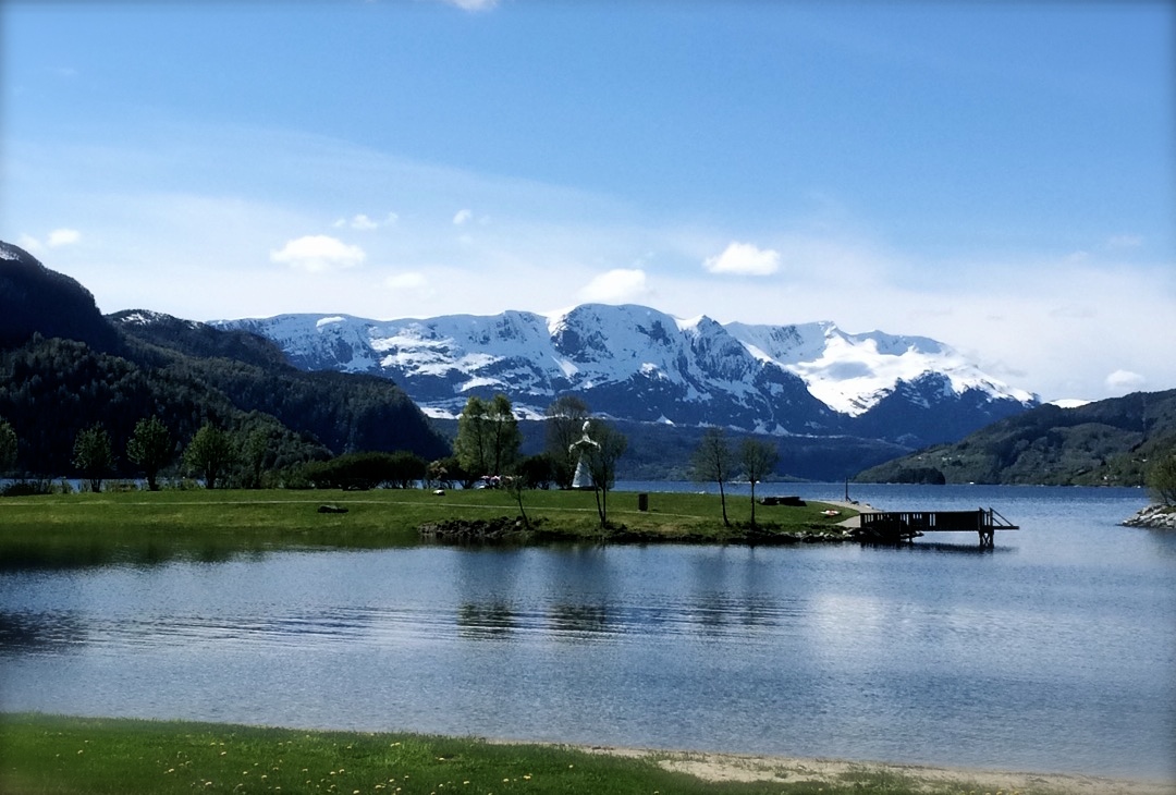 Naustdal