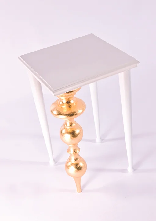 Coruna Table Group