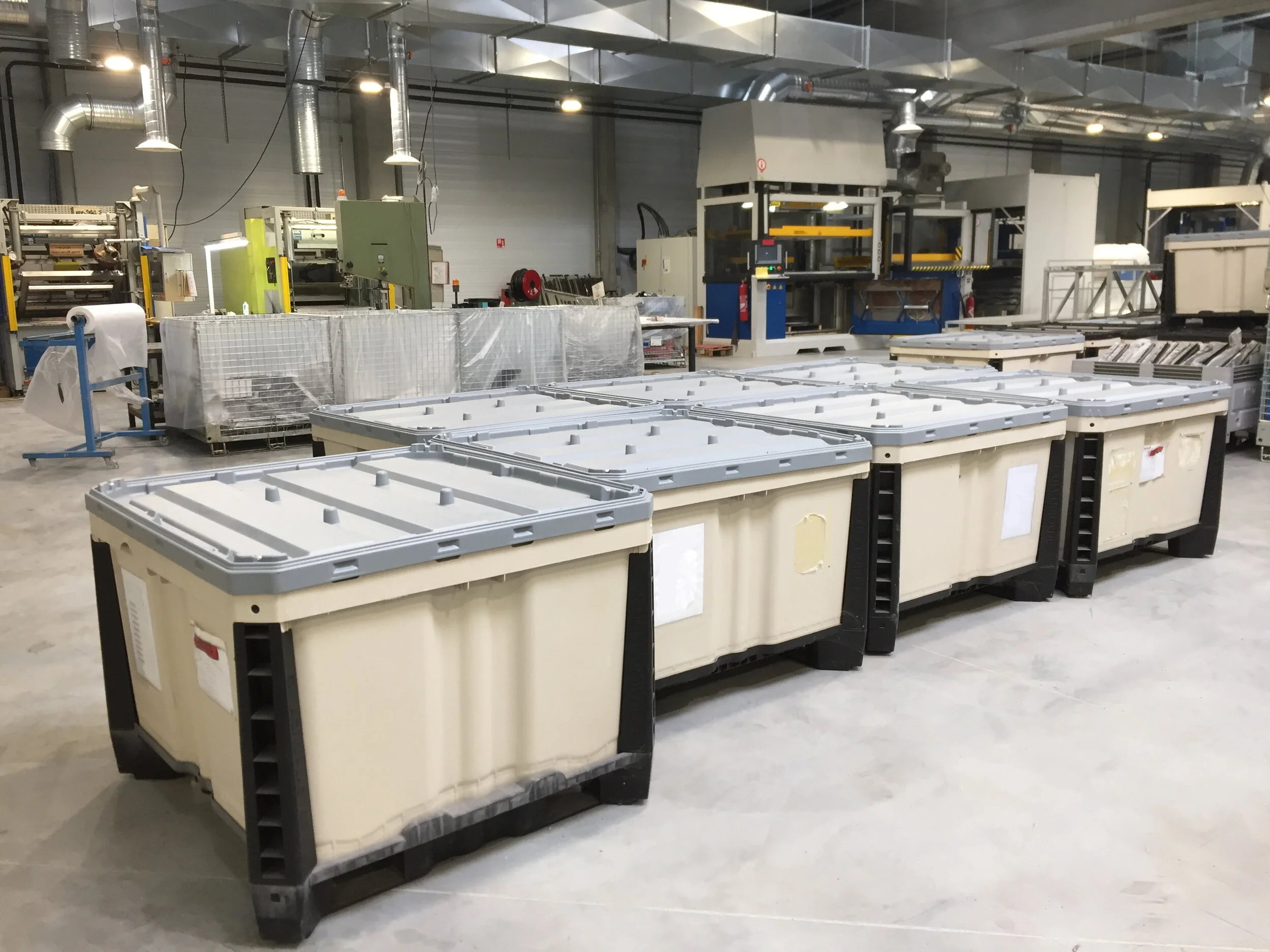 Industrial use of airtight storage bins: an example