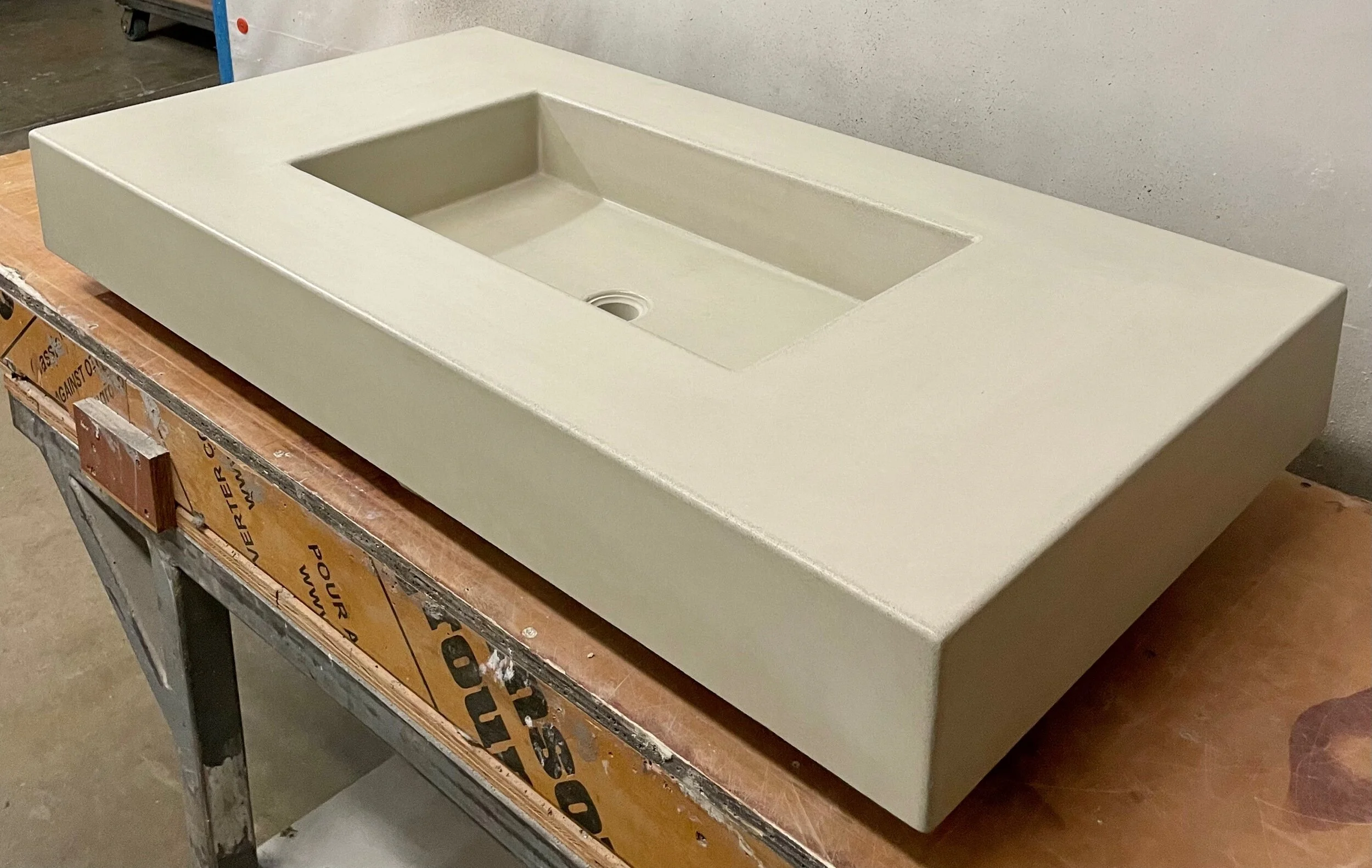 D8CE53DE-F215-45A9-B93B-FA0C0E670E9E