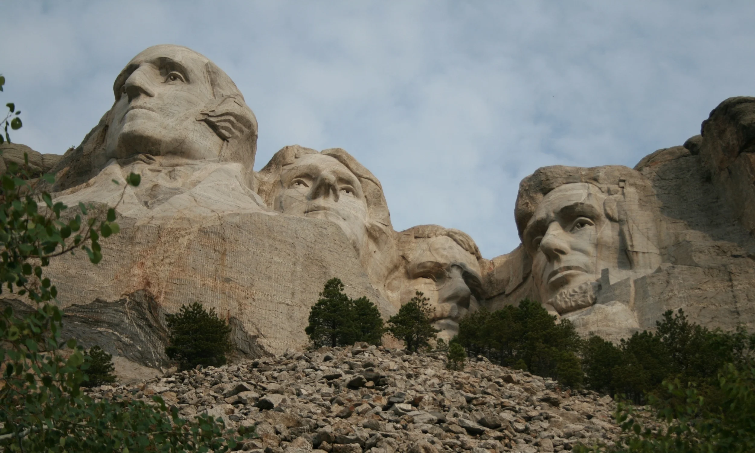MOUNT RUSHMORE - GEORGE, THOMAS, TEDDY, AND ABE
