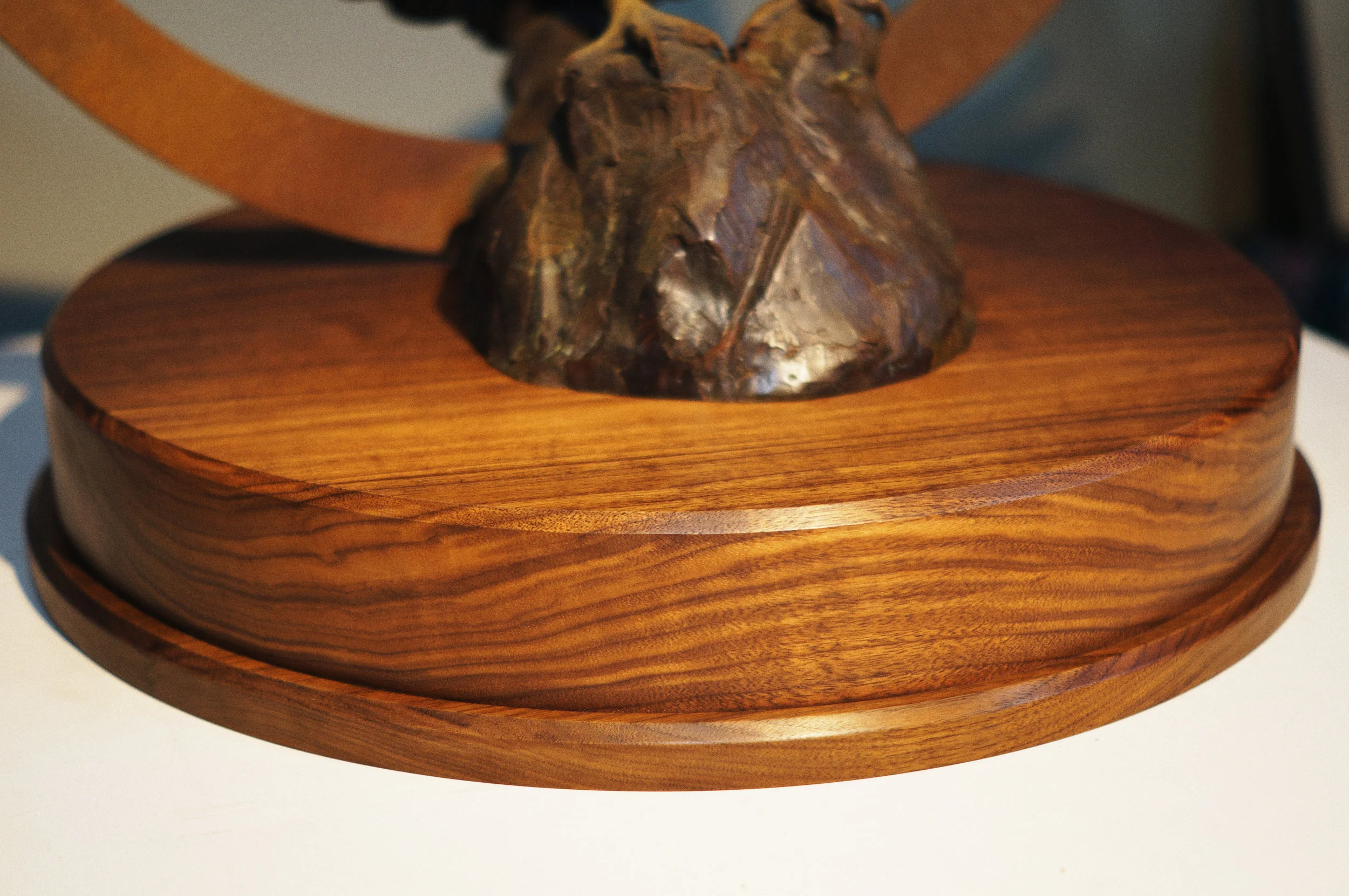 Majestic wood base