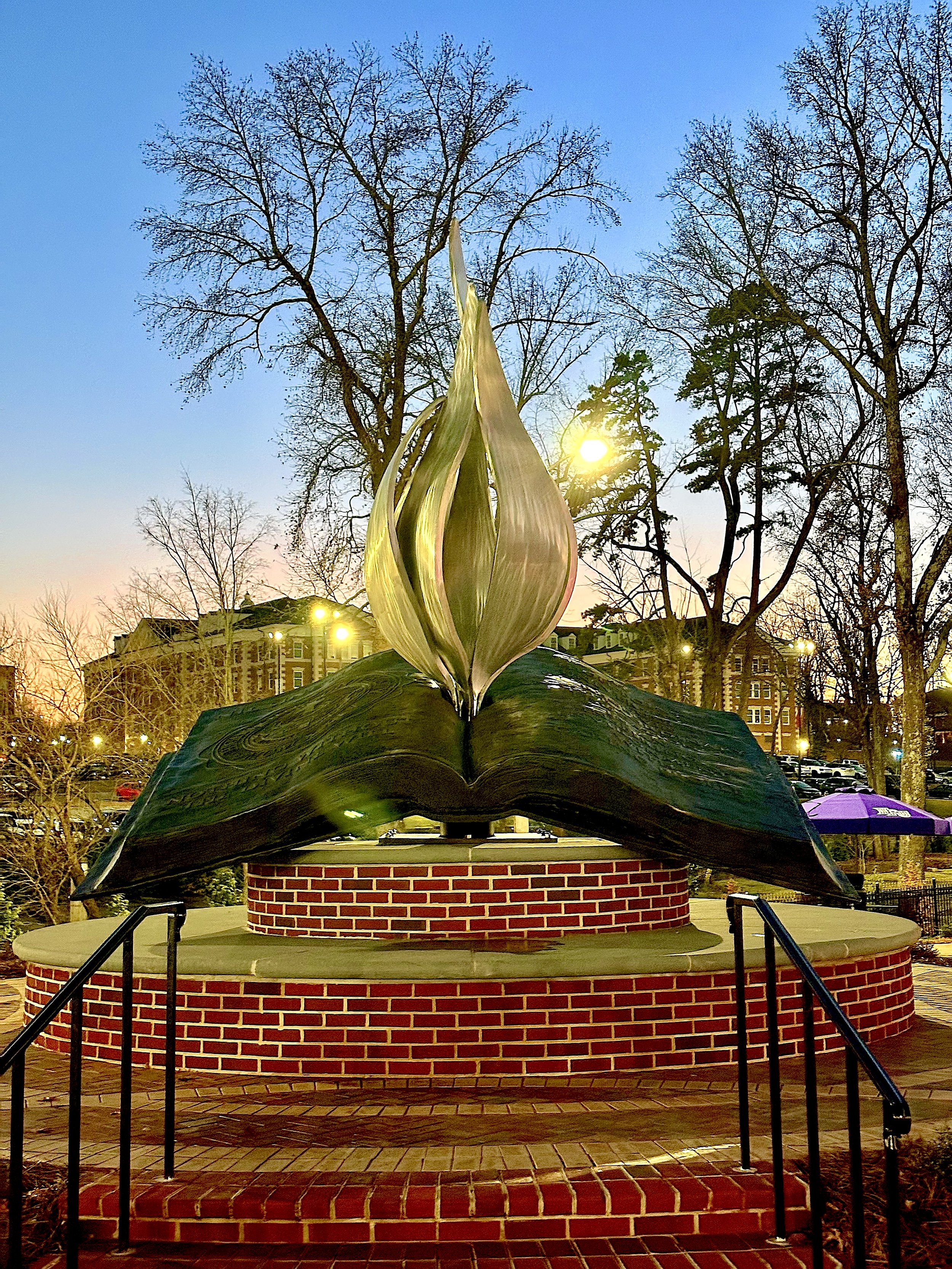 nil sine numine.jpeg