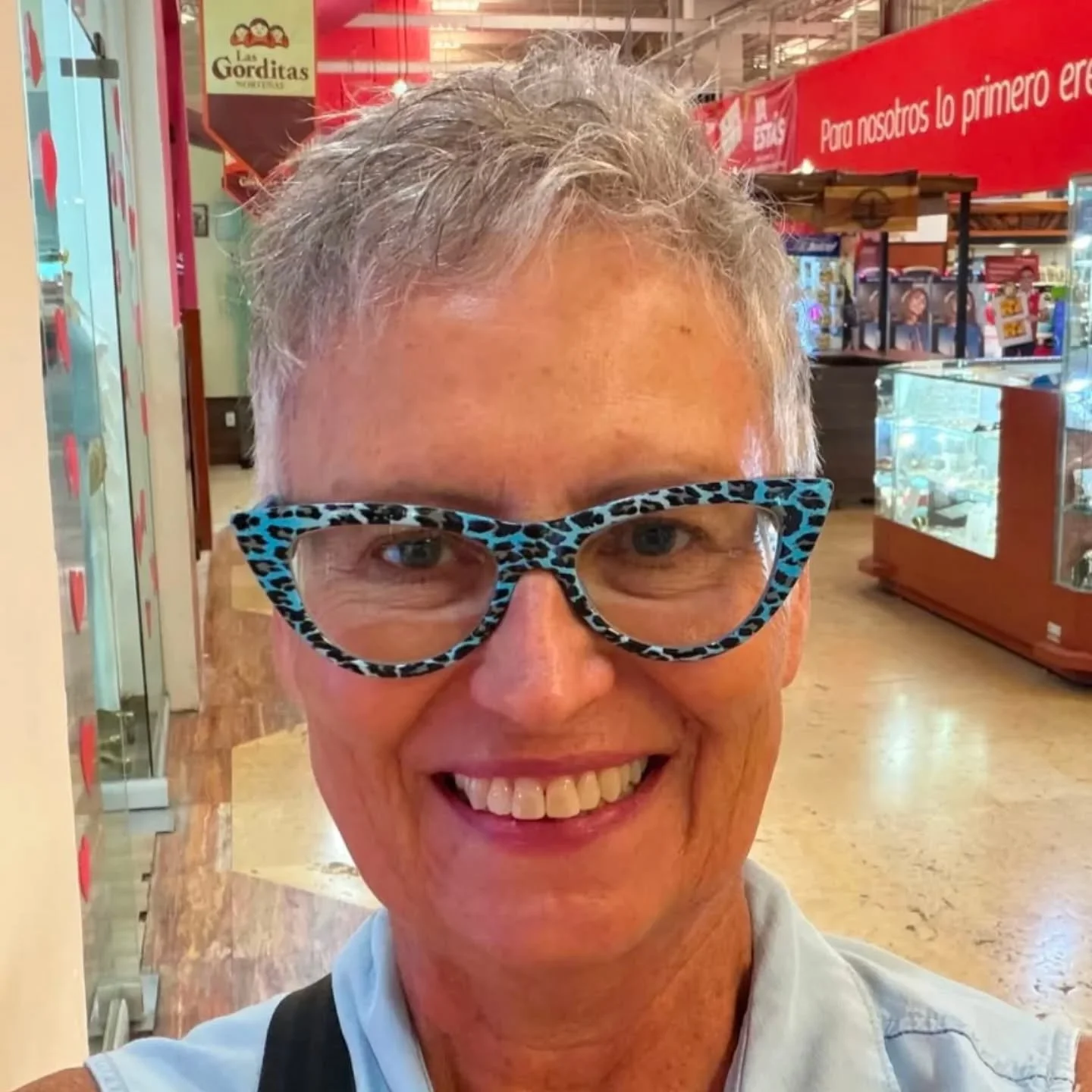 It's week two of meet the Bodhi Teachers.  I've been having a lot of fun with this, hope you have too! 

Tonight's Slow Flow with Loa is currently sold out but we do have another FREE class for everyone tomorrow and what a treat it is!  Everyone need