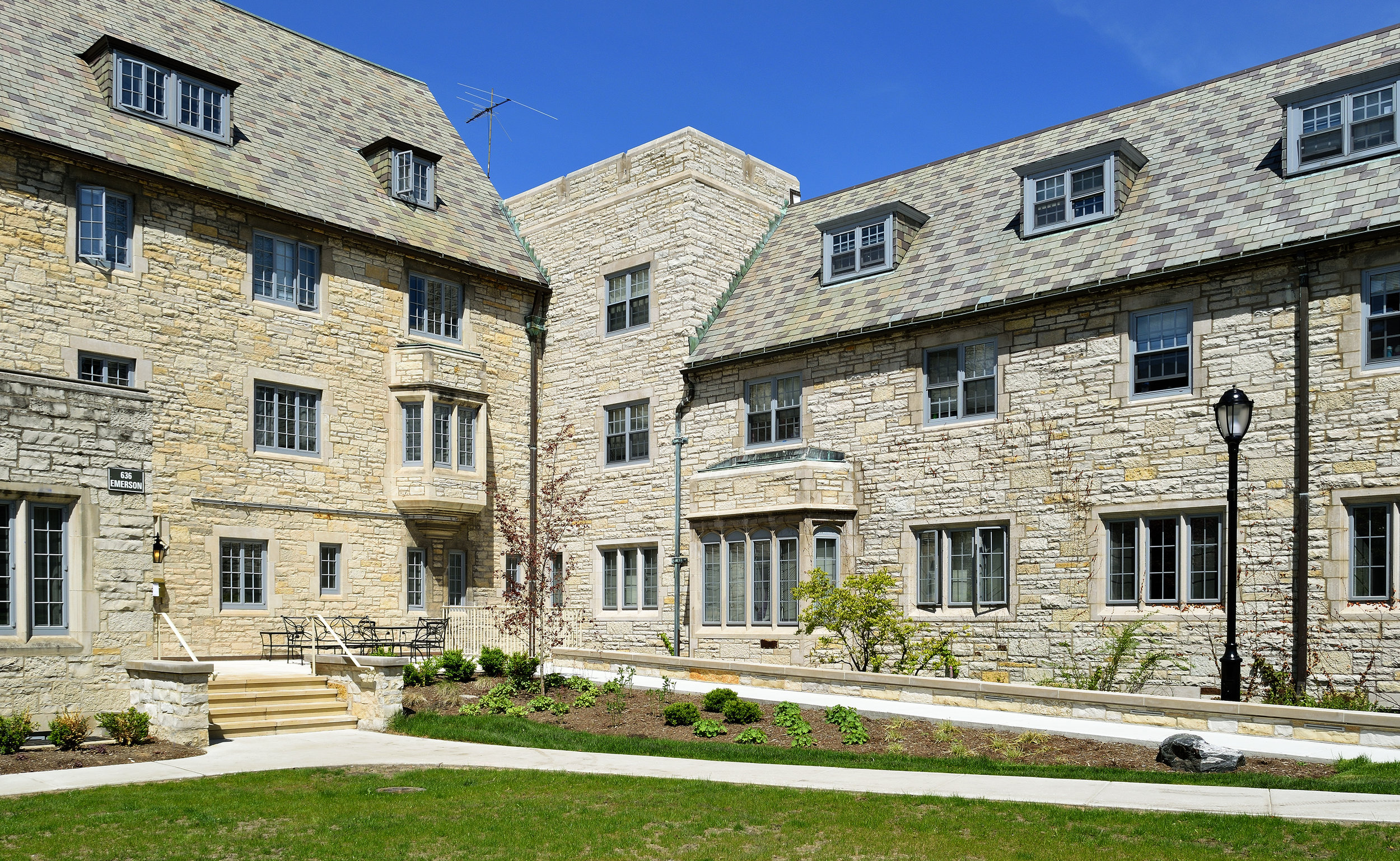 Northwestern University - Pi Beta Phi