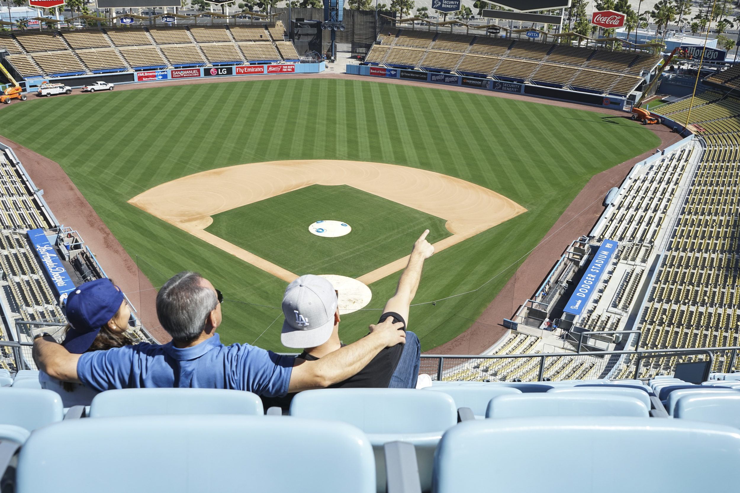 dodger stadium tour guide