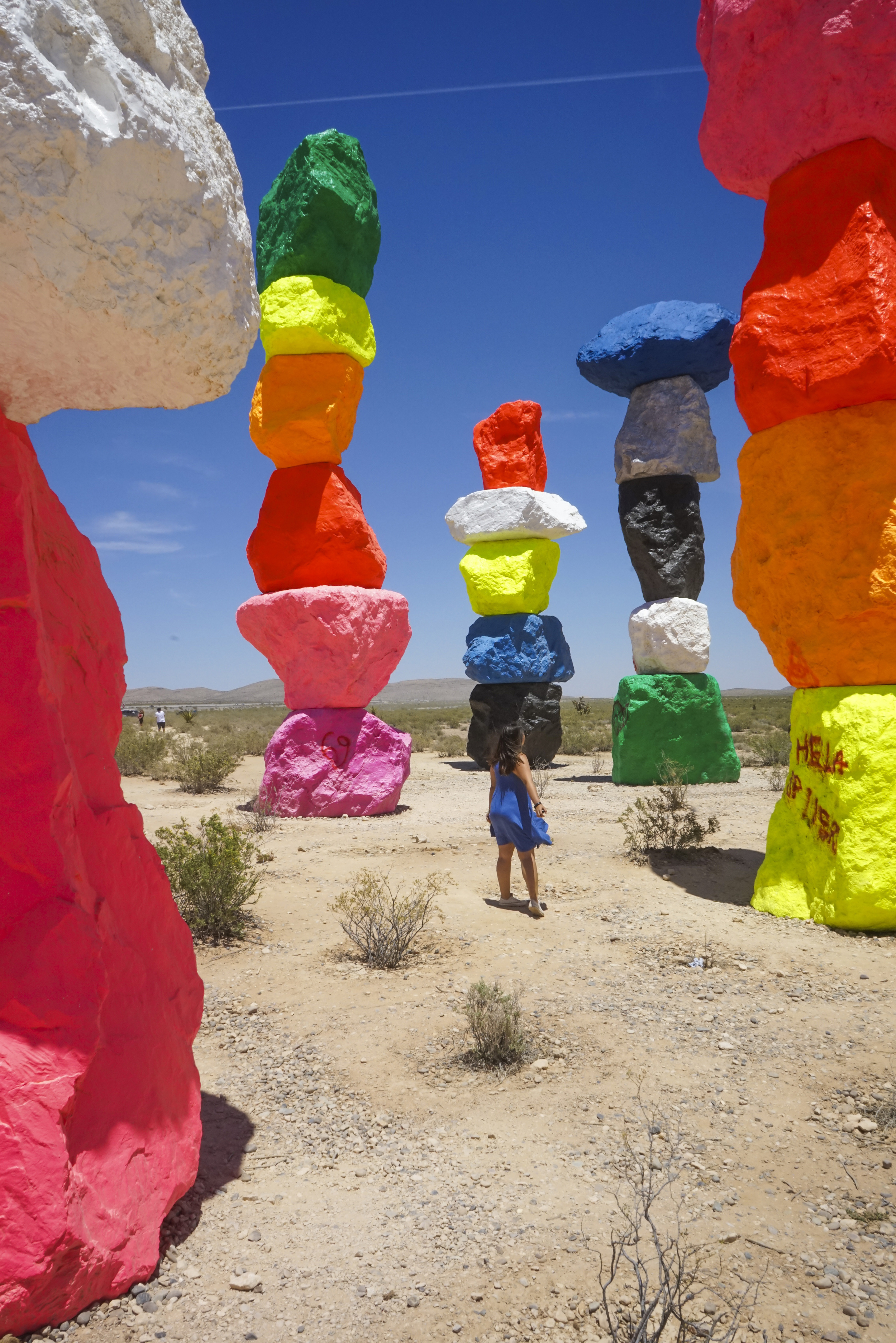 Seven Magic Mountains, Nevada - Shannon Did What?