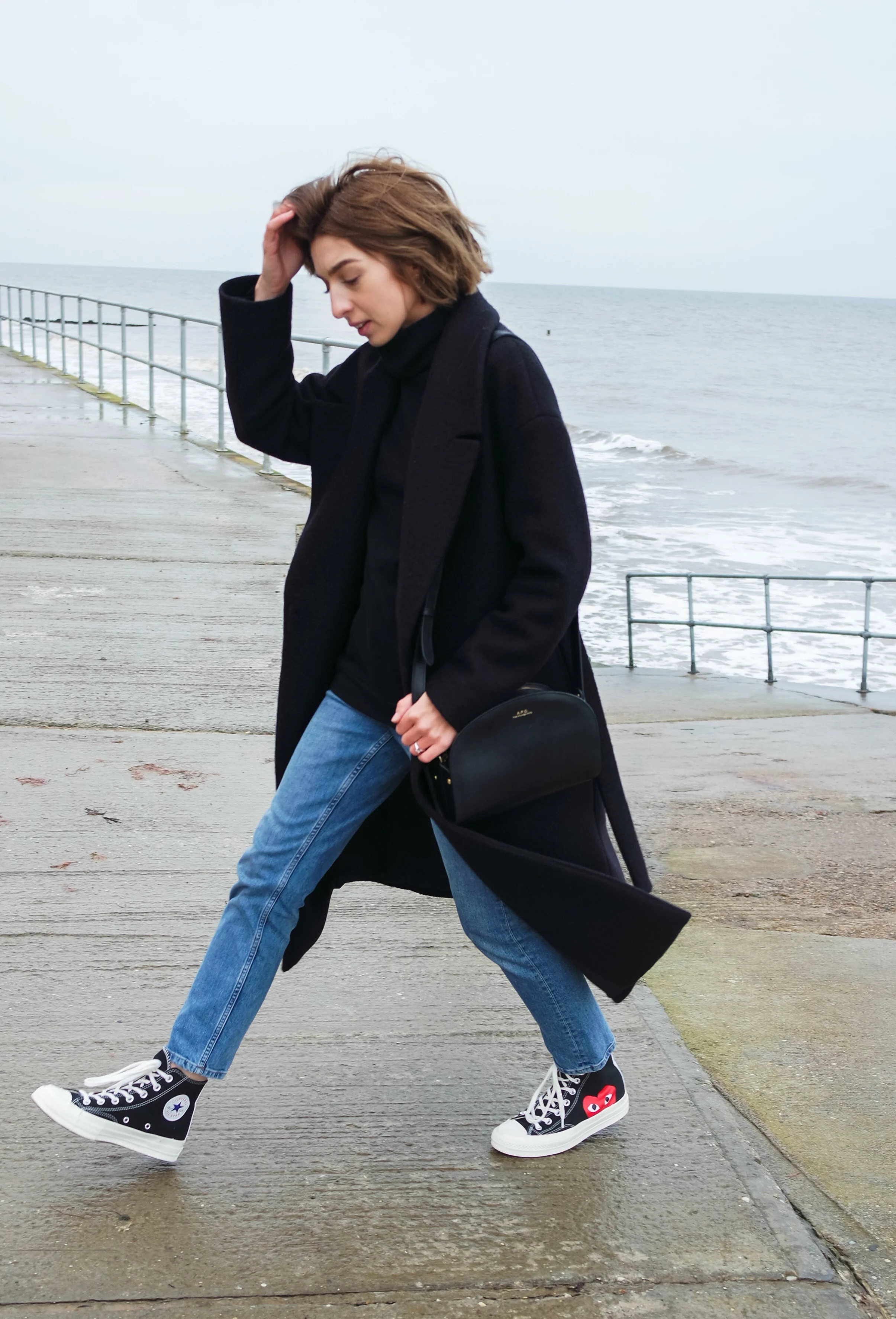 blue converse outfit