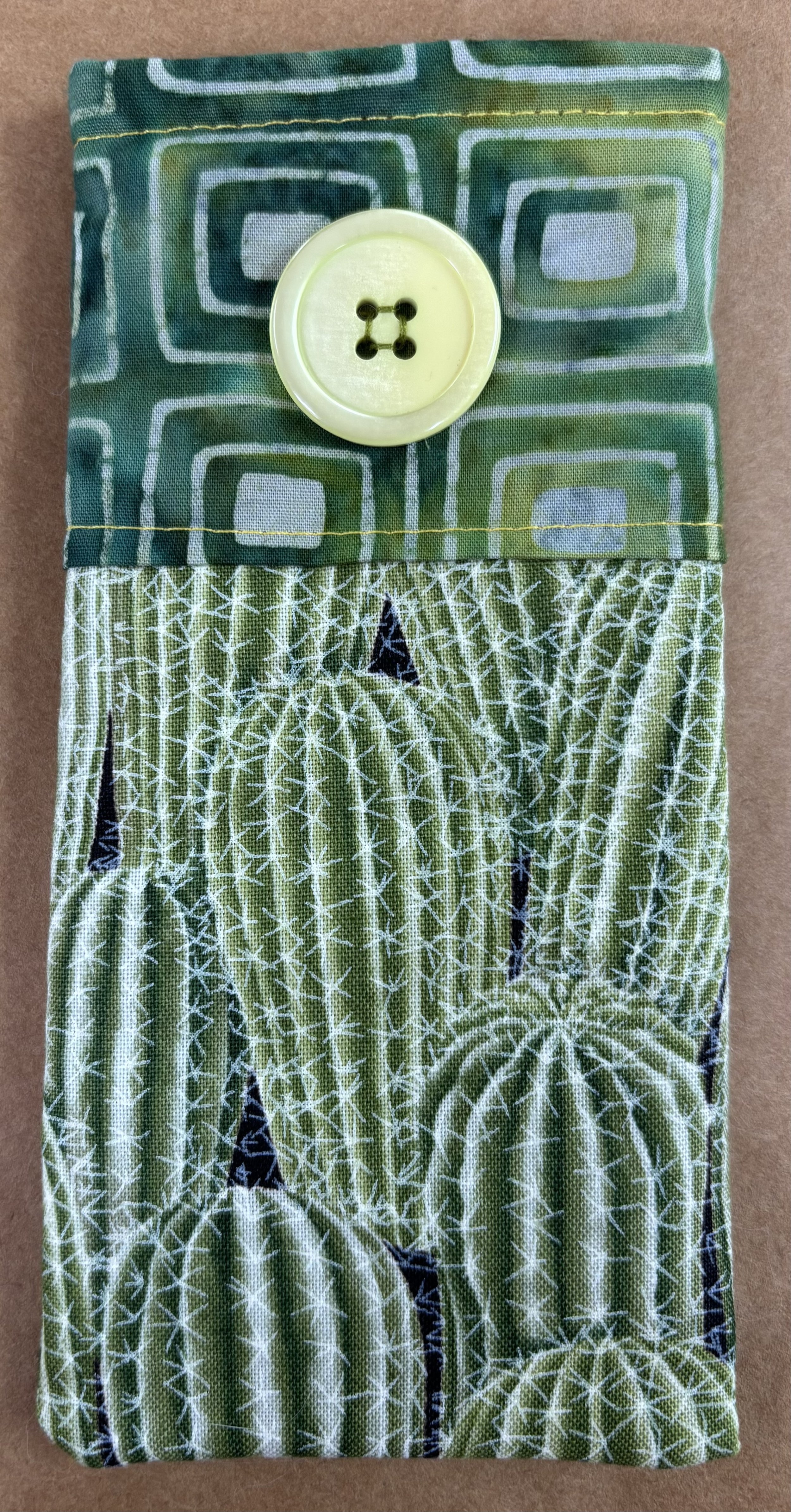 Barrel Cactus Glasses Case