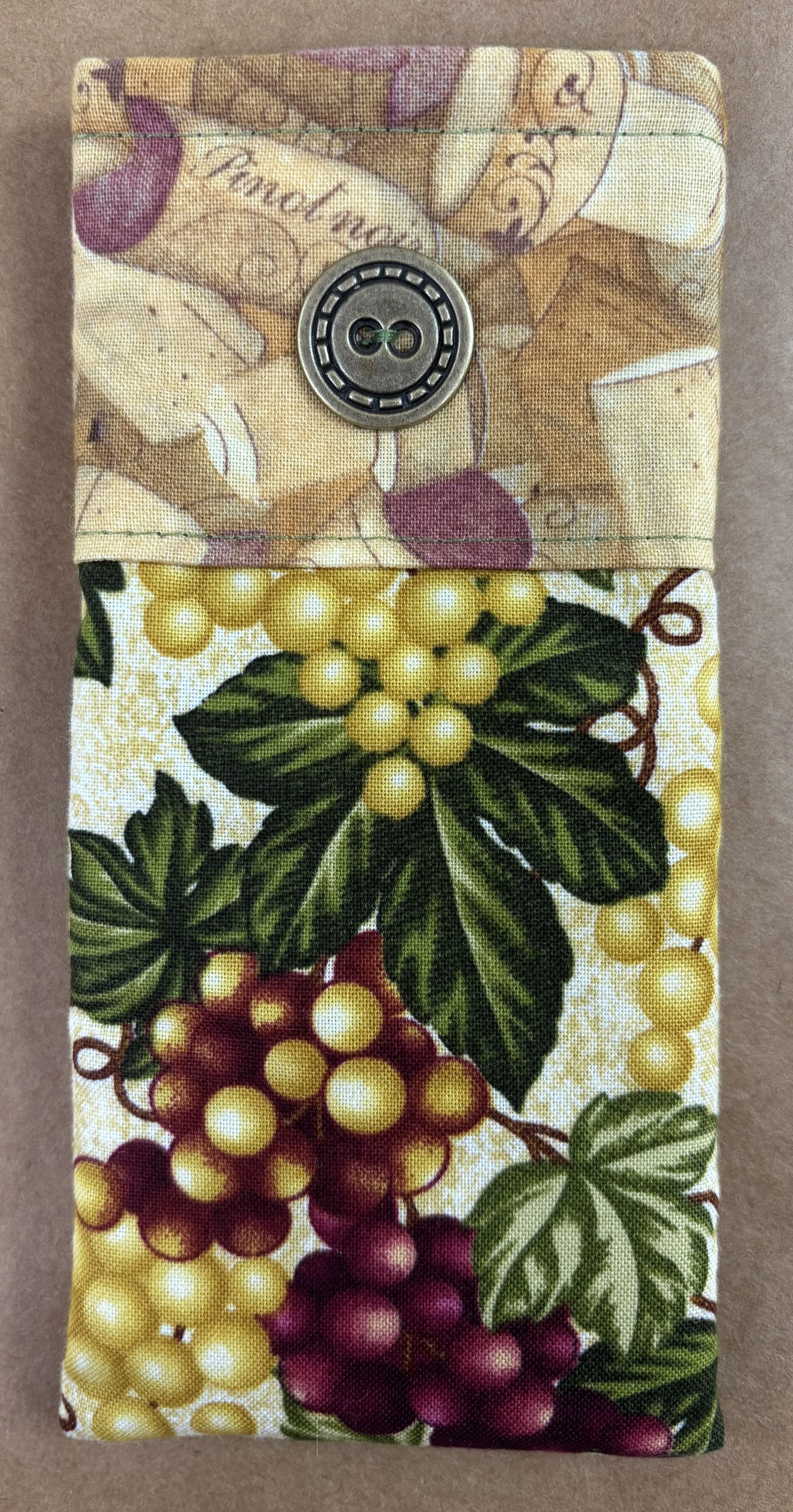 Corks and Grapes Glasses Case