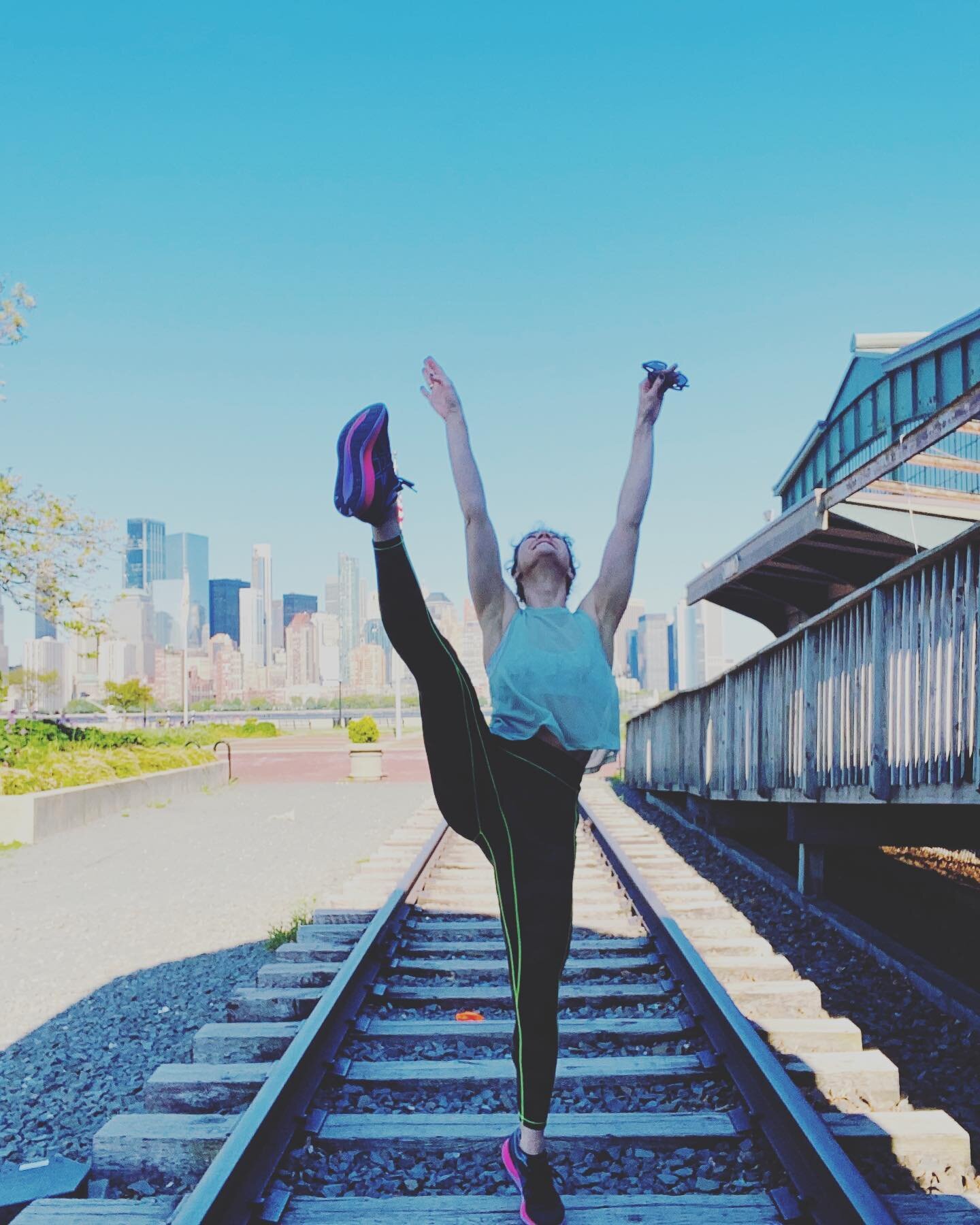 Stop Drop &amp; High-kick

Teaching IN PERSON AND OUTDOORS ::
 
This Saturday 8:30am 5/15!!! 
@premayogabrooklyn 

Condition class in Carroll Park. I can&rsquo;t promise there won&rsquo;t be high kicks. 

#letsmove #cardiokicks #premayogabrooklyn #ca