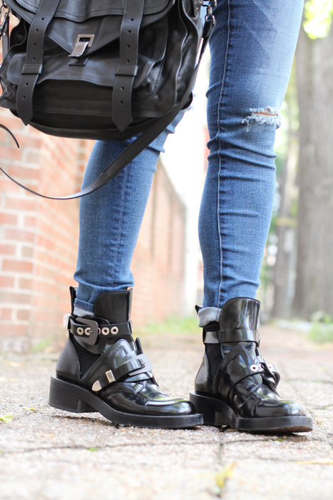 06_BalenciagaCeintureBoots.jpg