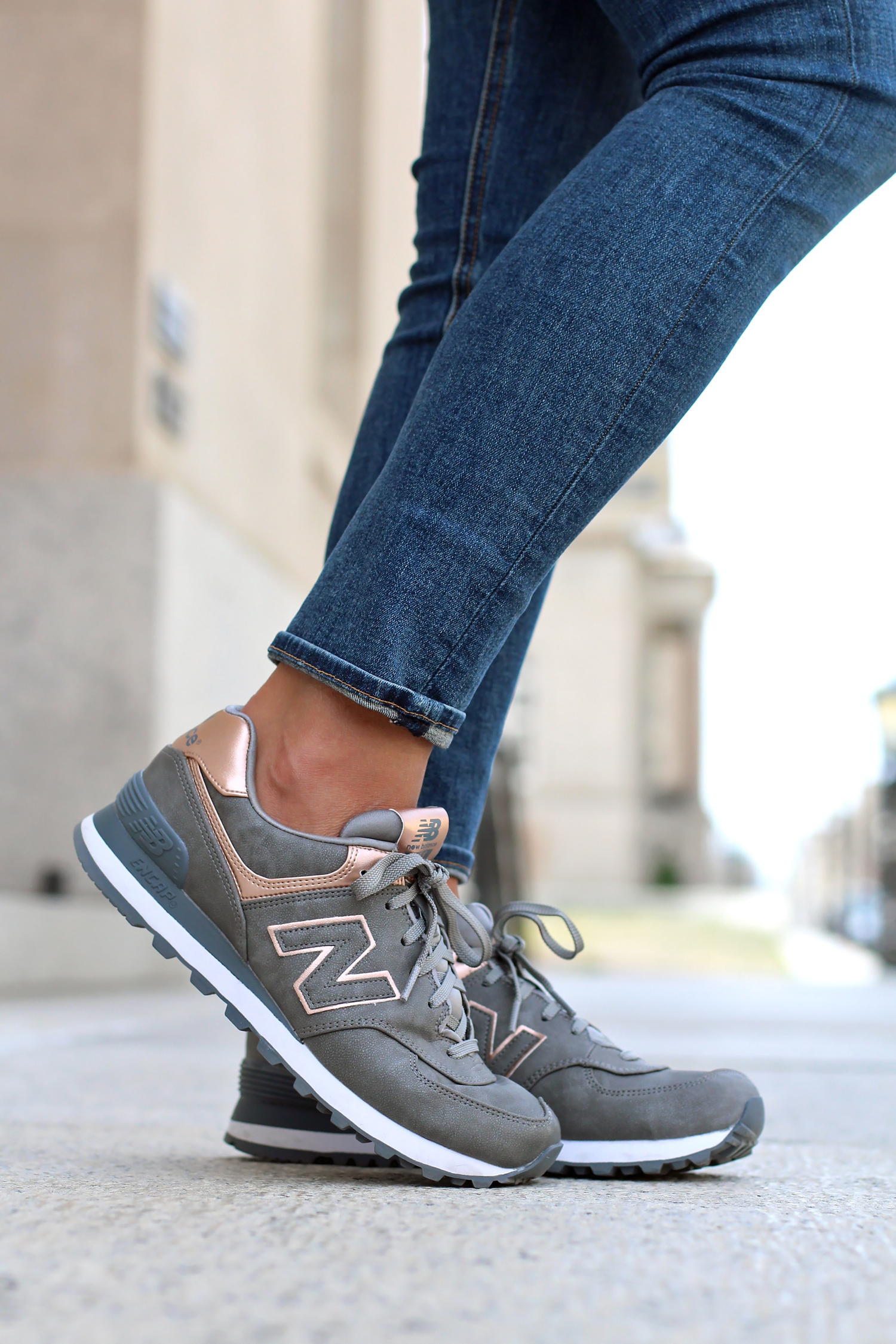B03_NewBalanceRoseGold.jpg
