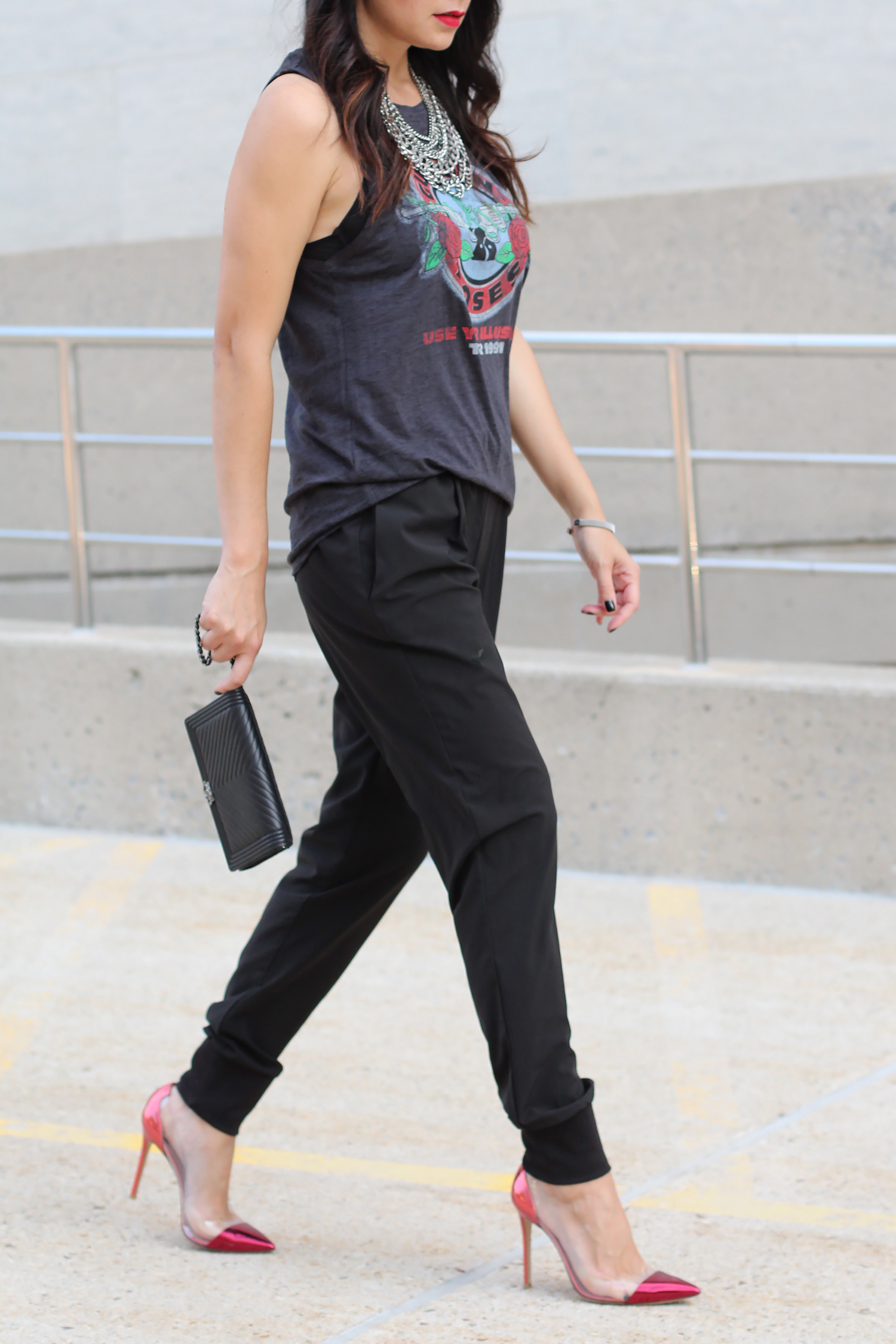 How to wear silk jogger pants