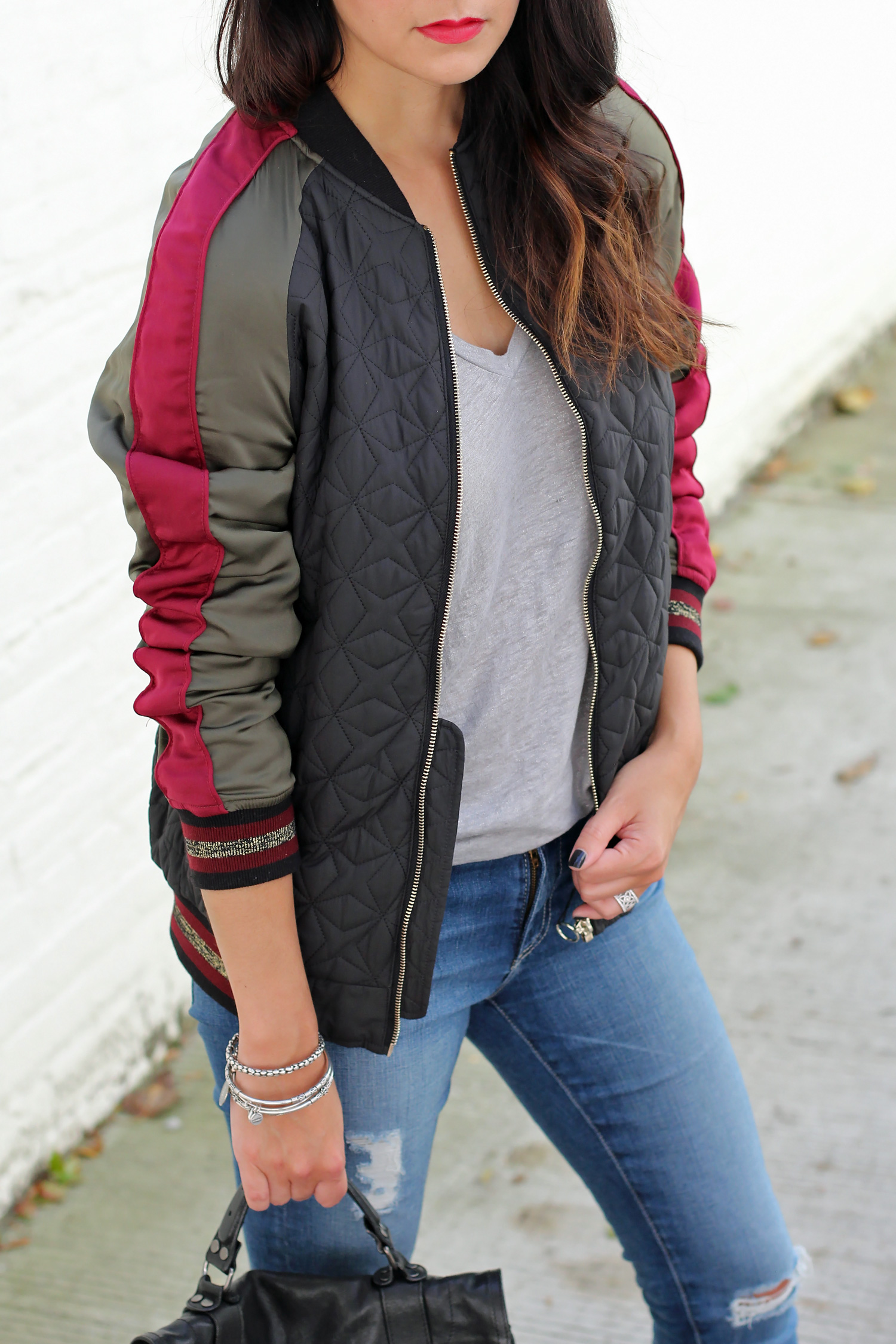 07_HowToStyleABomberJacket.jpg