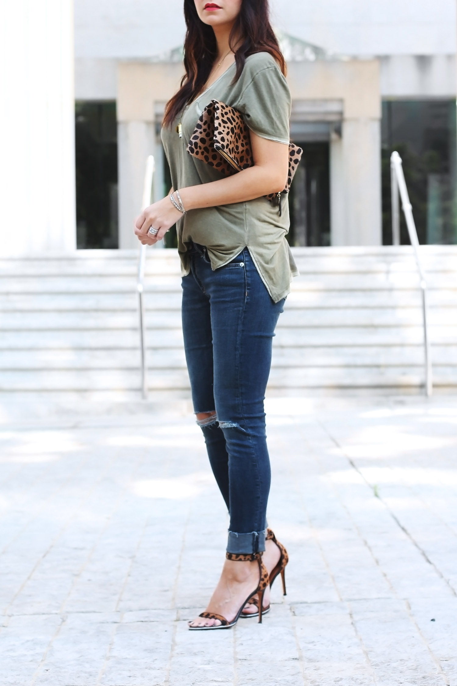 Jeans, T-Shirt, and Heels Style