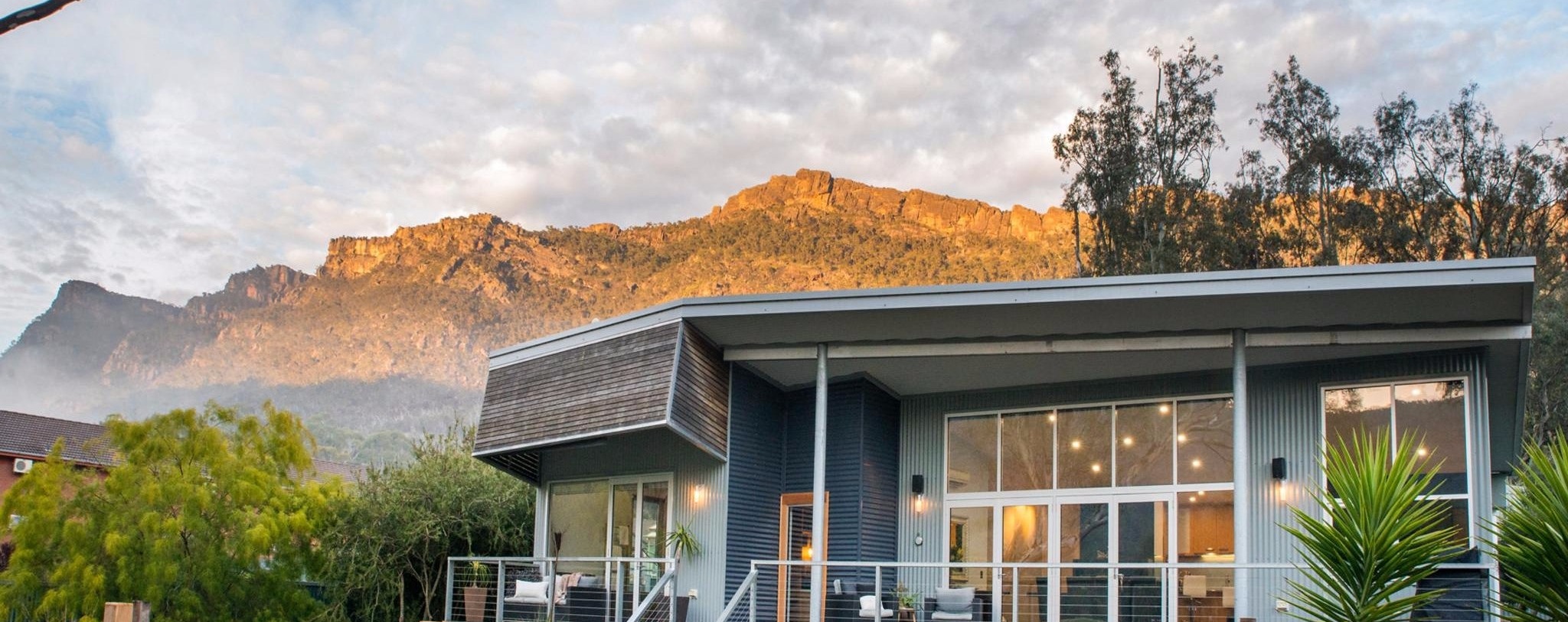 Icon Central Halls Gap